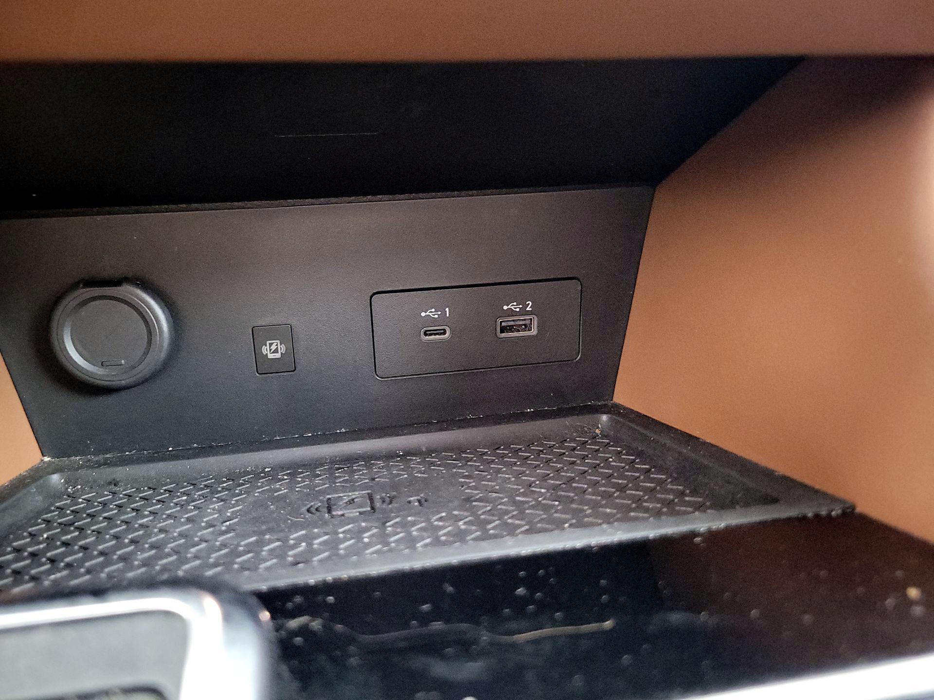 Thumbnail: 2023 Nissan Pathfinder - 17