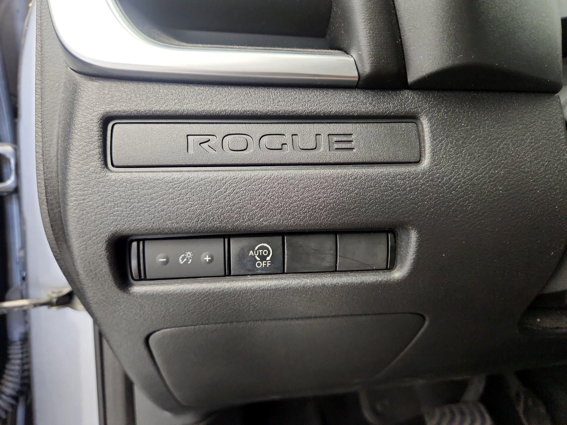 Thumbnail: 2023 Nissan Rogue - 13