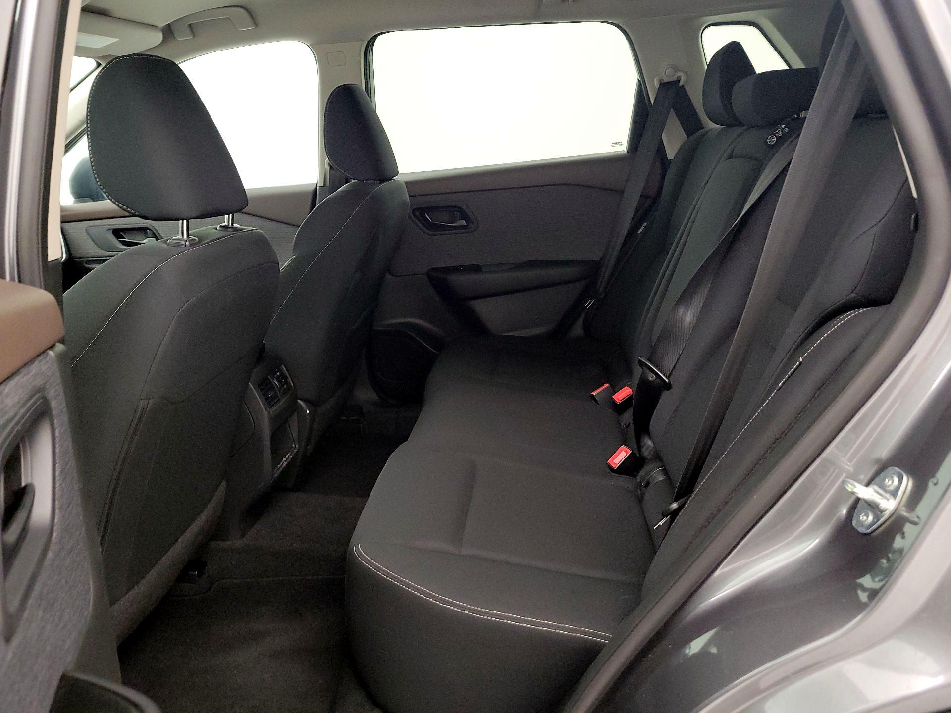 Thumbnail: 2023 Nissan Rogue - 17