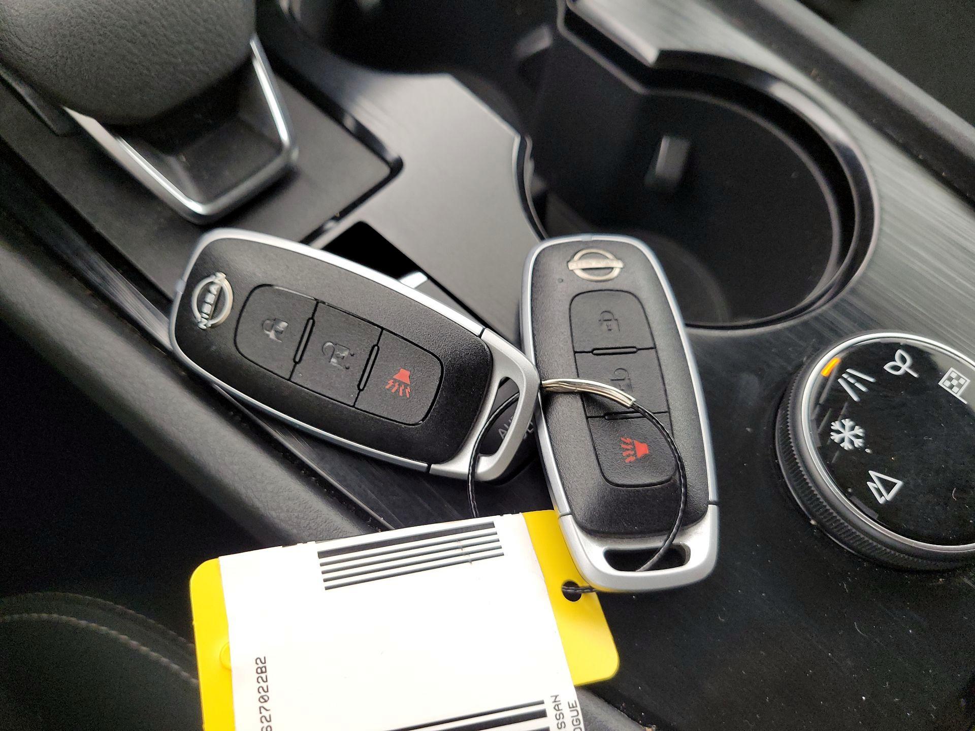 Thumbnail: 2023 Nissan Rogue - 20