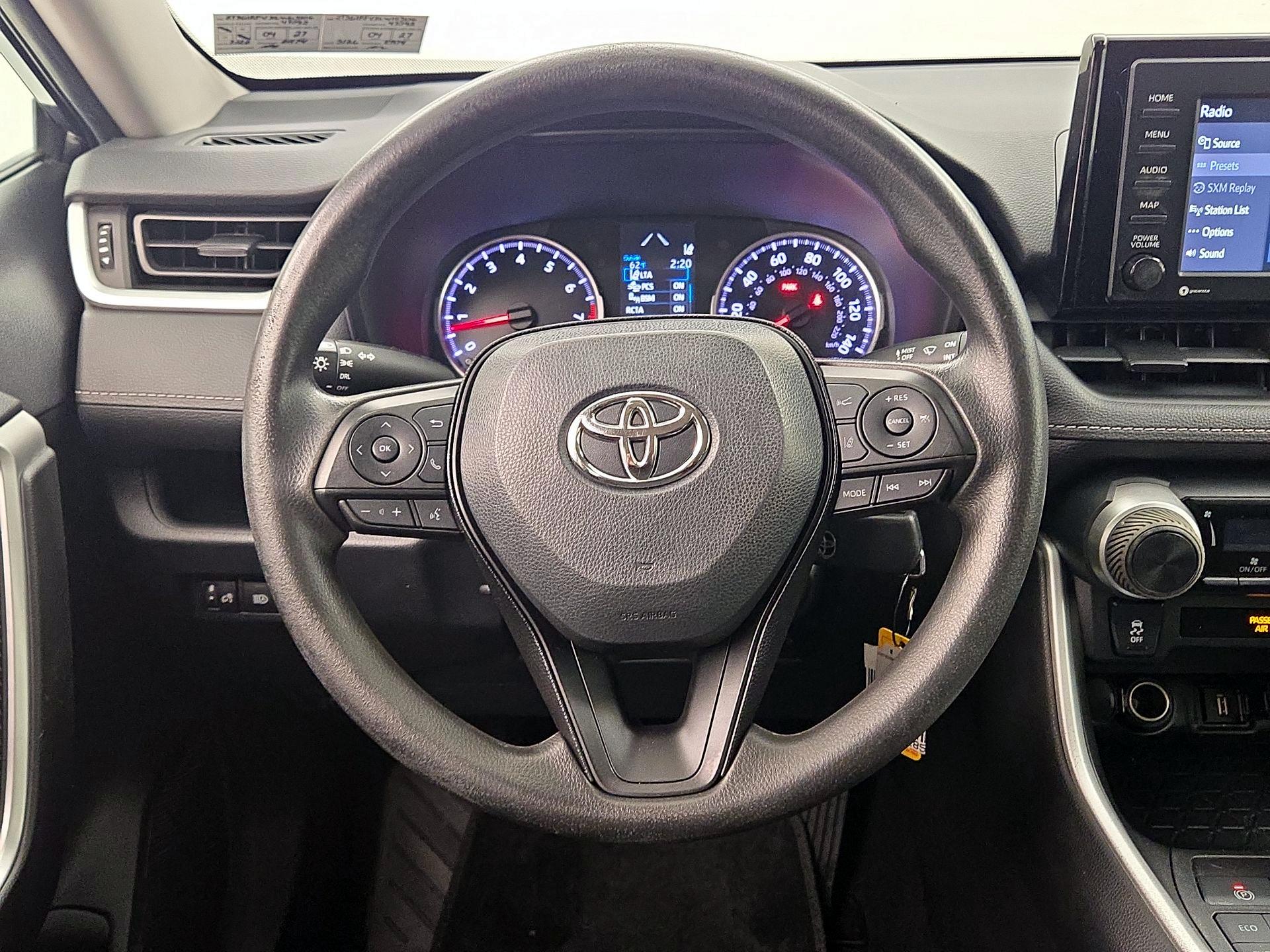 Thumbnail: 2020 Toyota RAV4 - 10