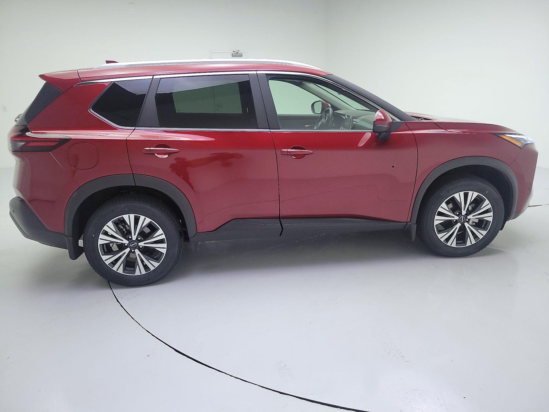Thumbnail: 2023 Nissan Rogue - 4