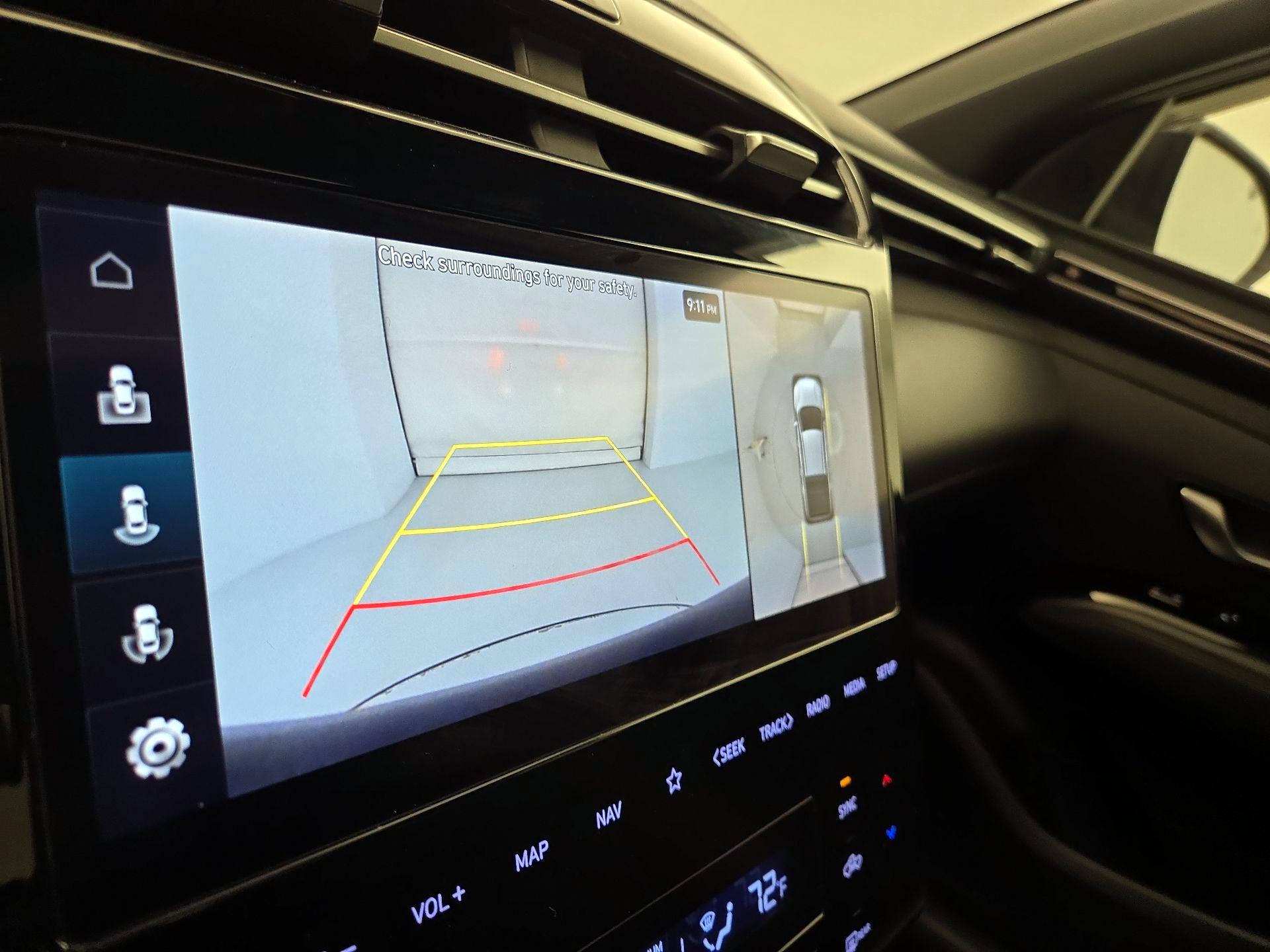 Thumbnail: 2023 Hyundai Santa Cruz - 15