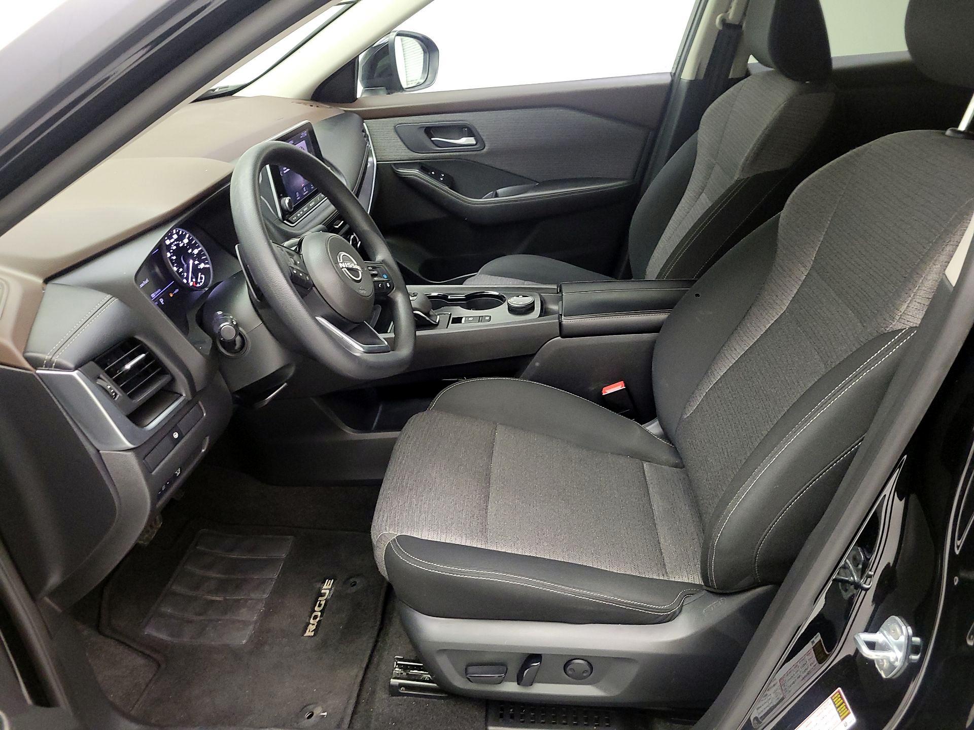 Thumbnail: 2023 Nissan Rogue - 9