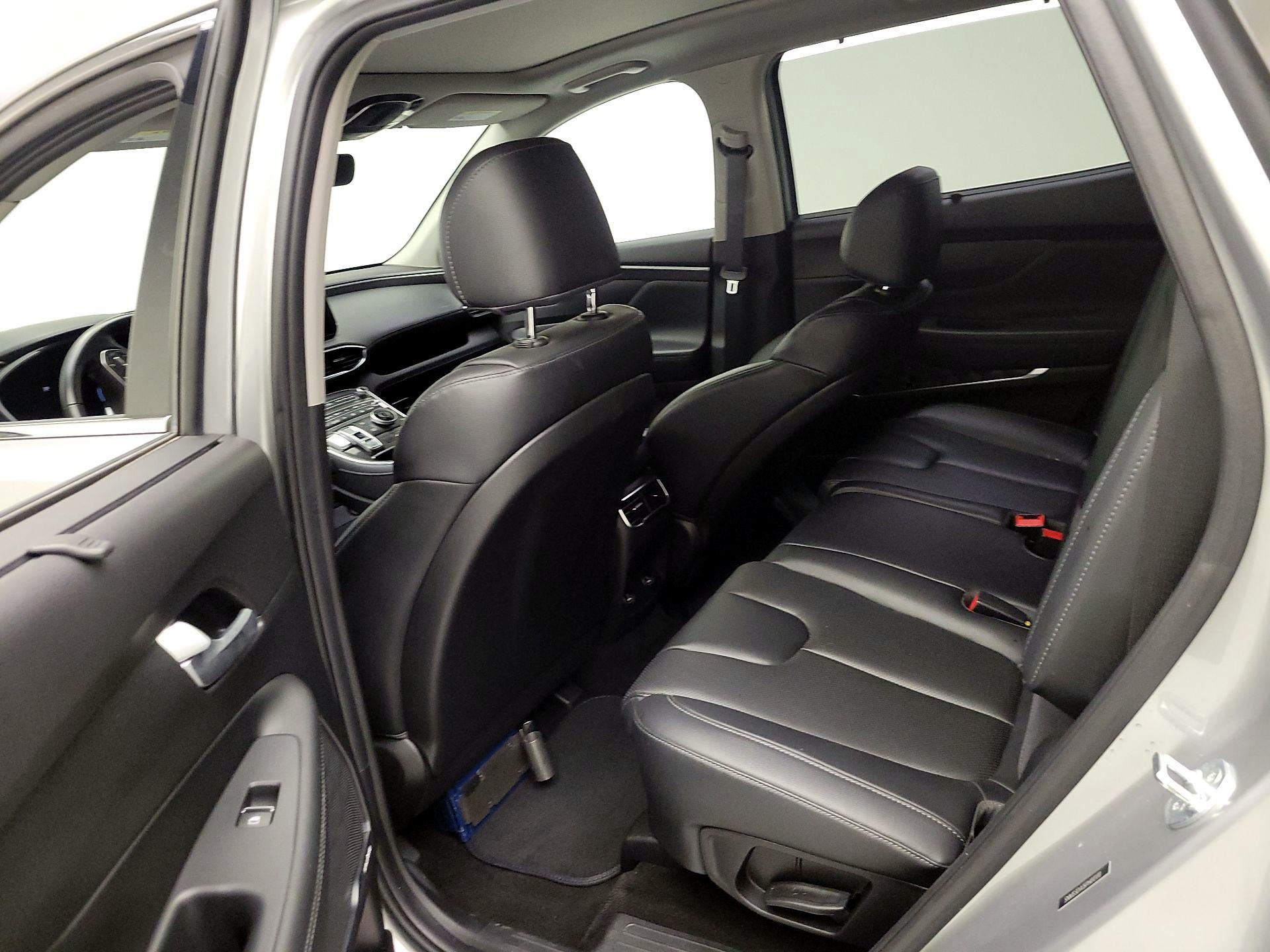 Thumbnail: 2023 Hyundai Santa Fe - 17