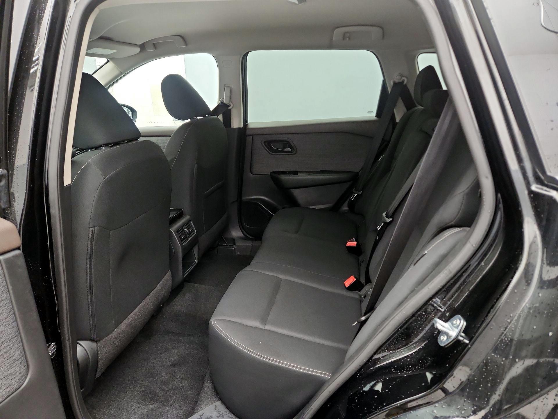 Thumbnail: 2023 Nissan Rogue - 19