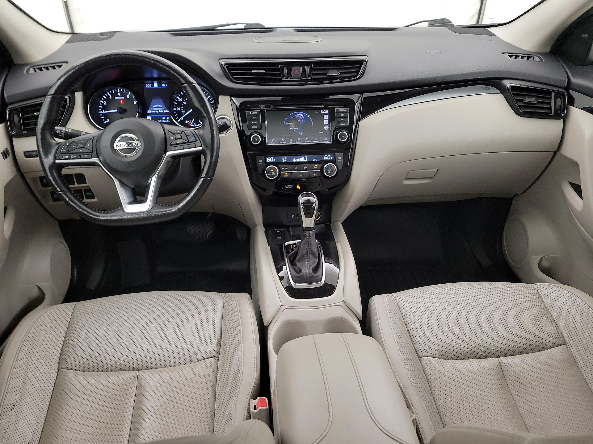 Thumbnail: 2022 Nissan Rogue Sport - 9