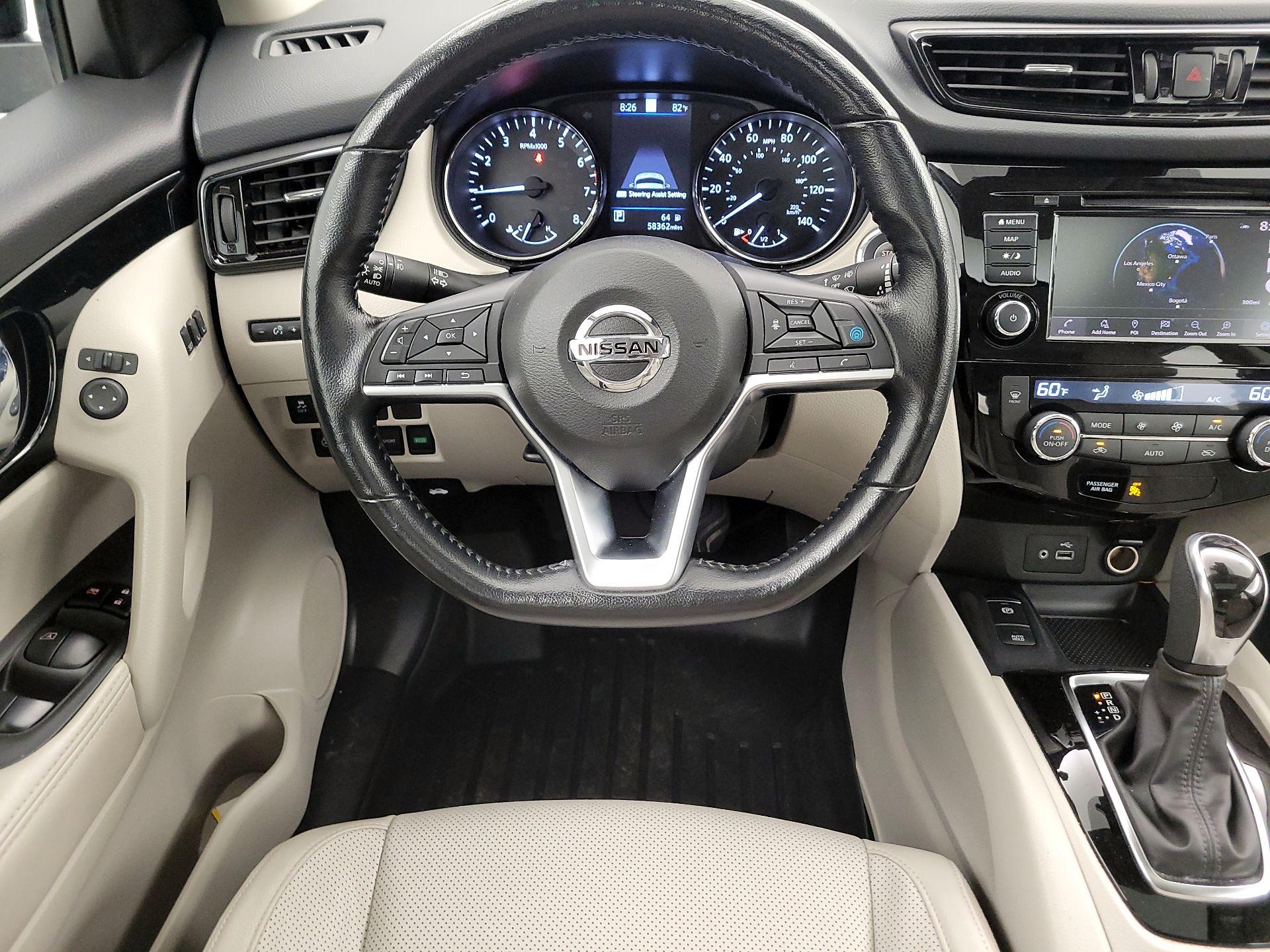 Thumbnail: 2022 Nissan Rogue Sport - 10