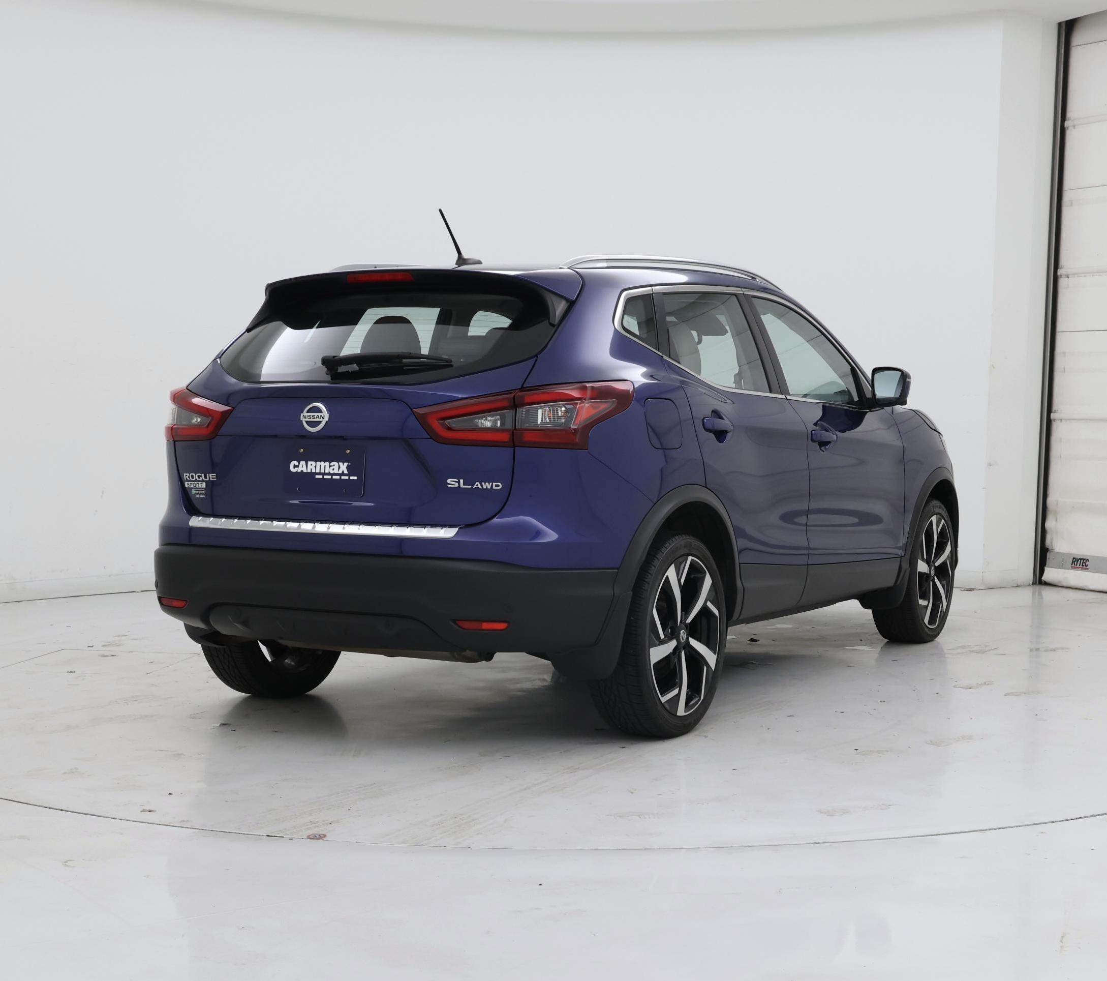 Thumbnail: 2022 Nissan Rogue Sport - 8