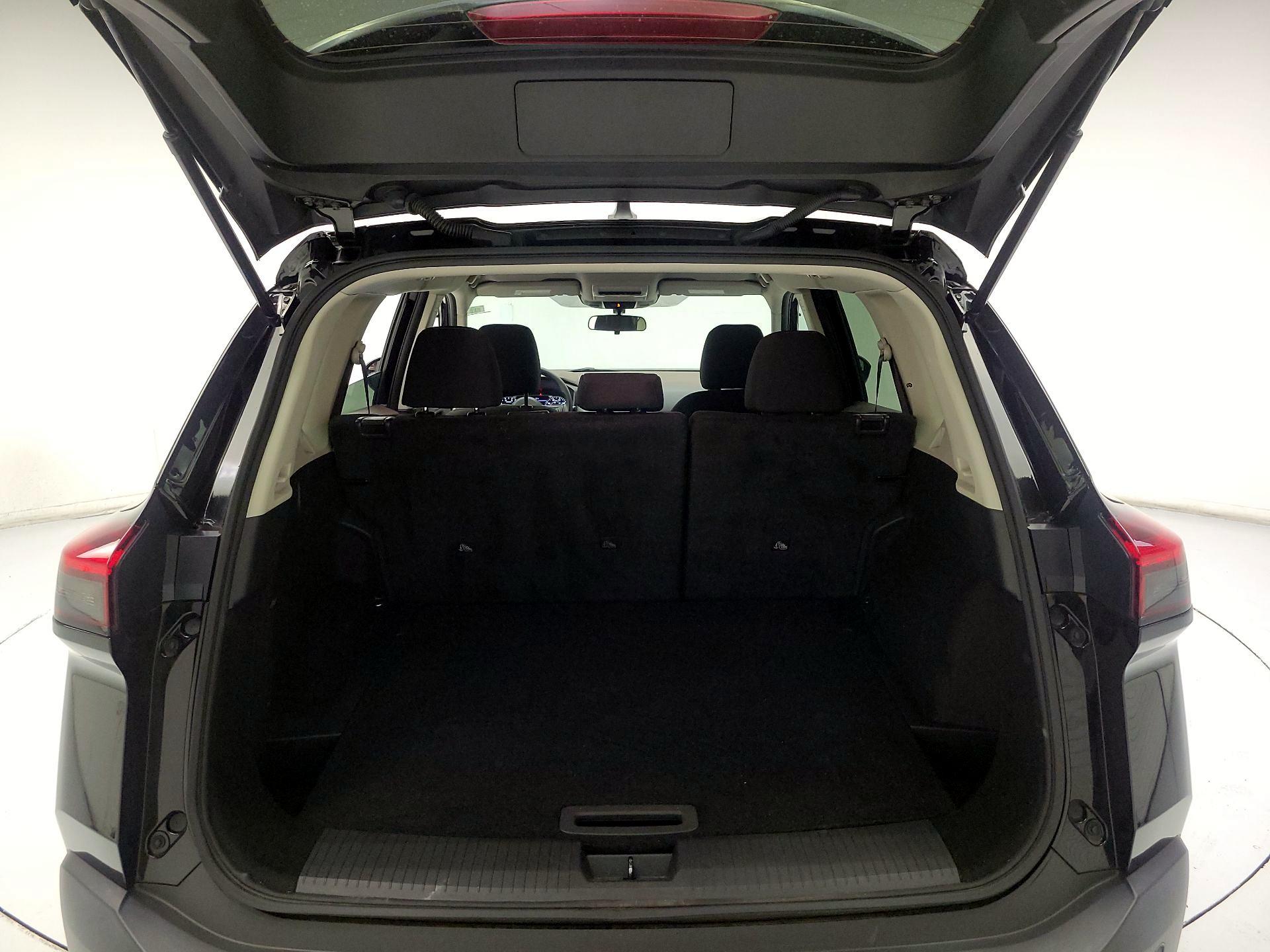 Thumbnail: 2023 Nissan Rogue - 18