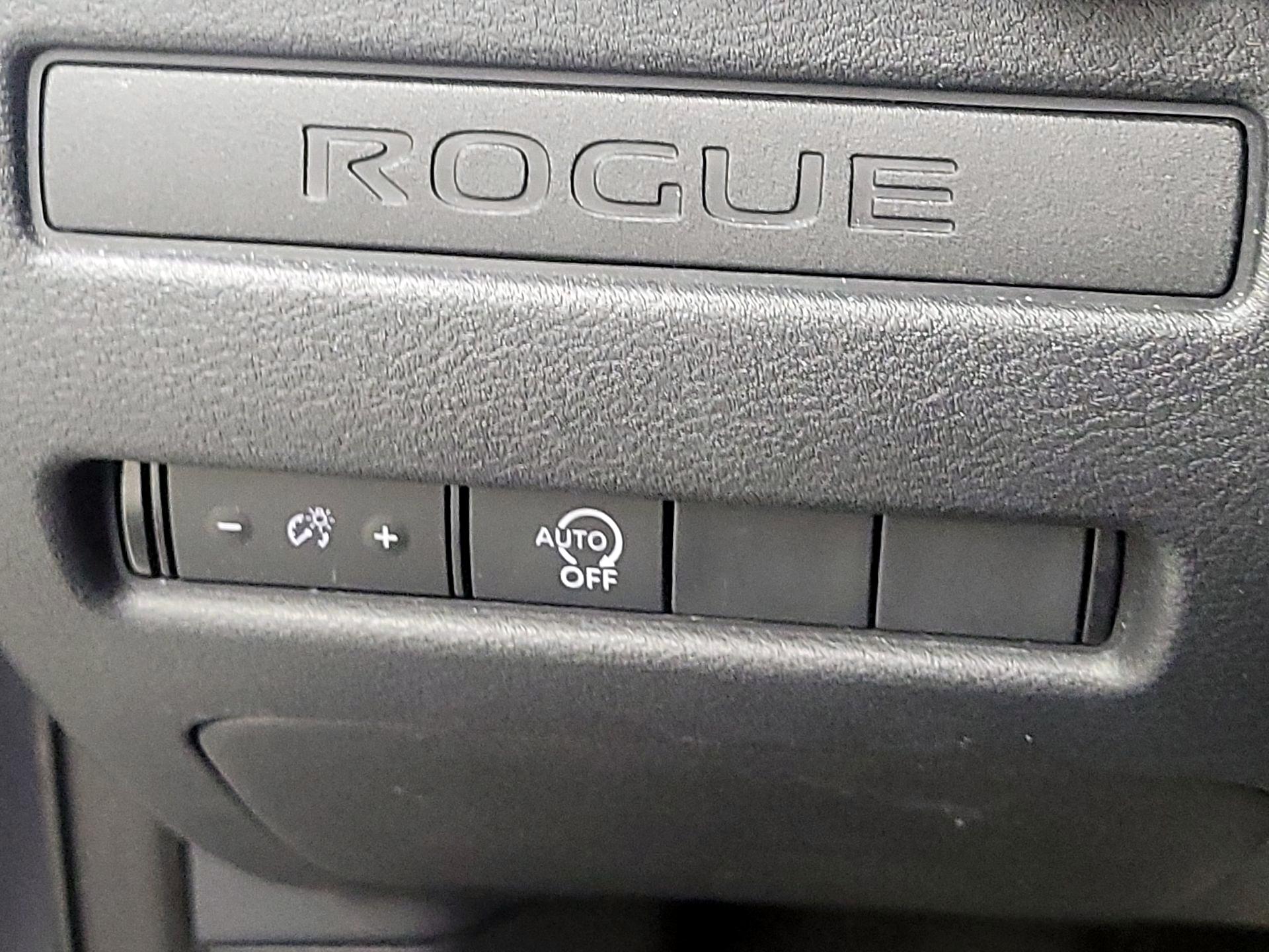 Thumbnail: 2023 Nissan Rogue - 13