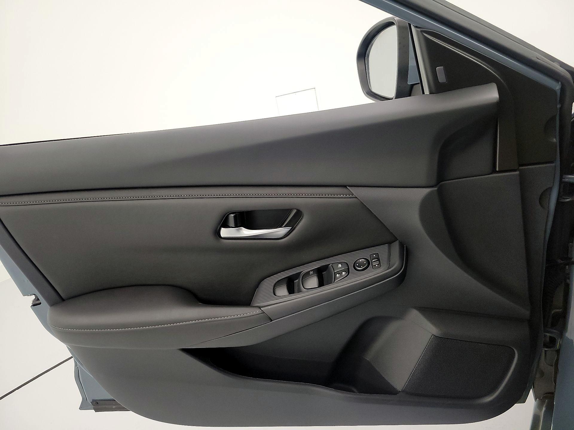 Thumbnail: 2024 Nissan Sentra - 12