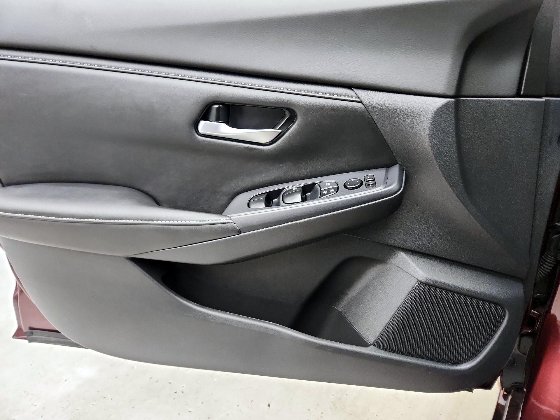 Thumbnail: 2022 Nissan Sentra - 12