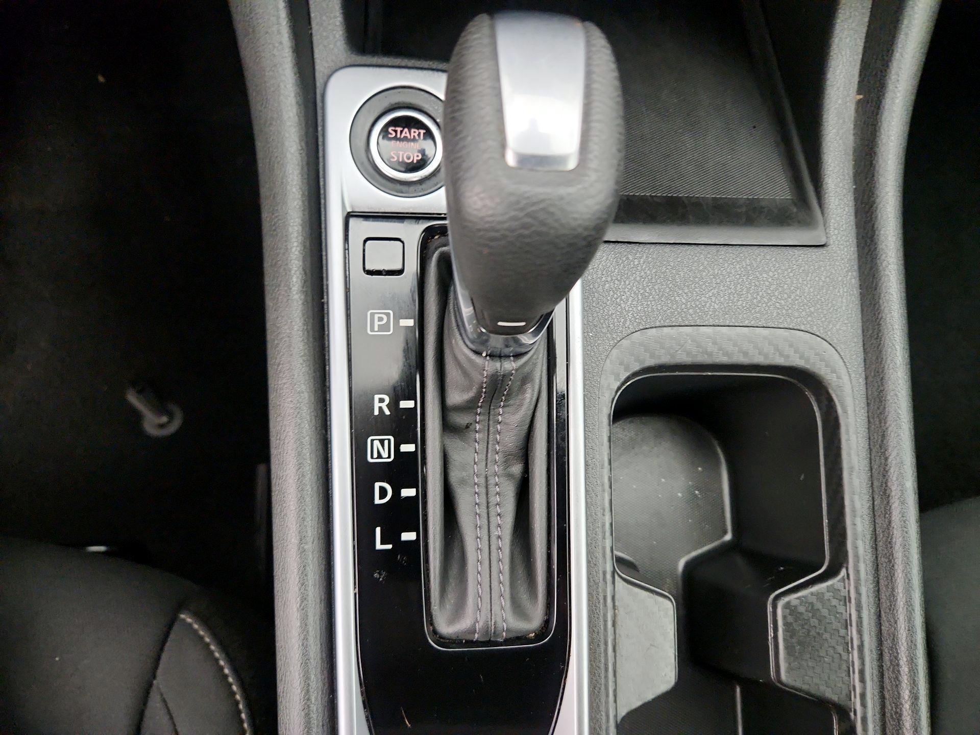 Thumbnail: 2022 Nissan Sentra - 17