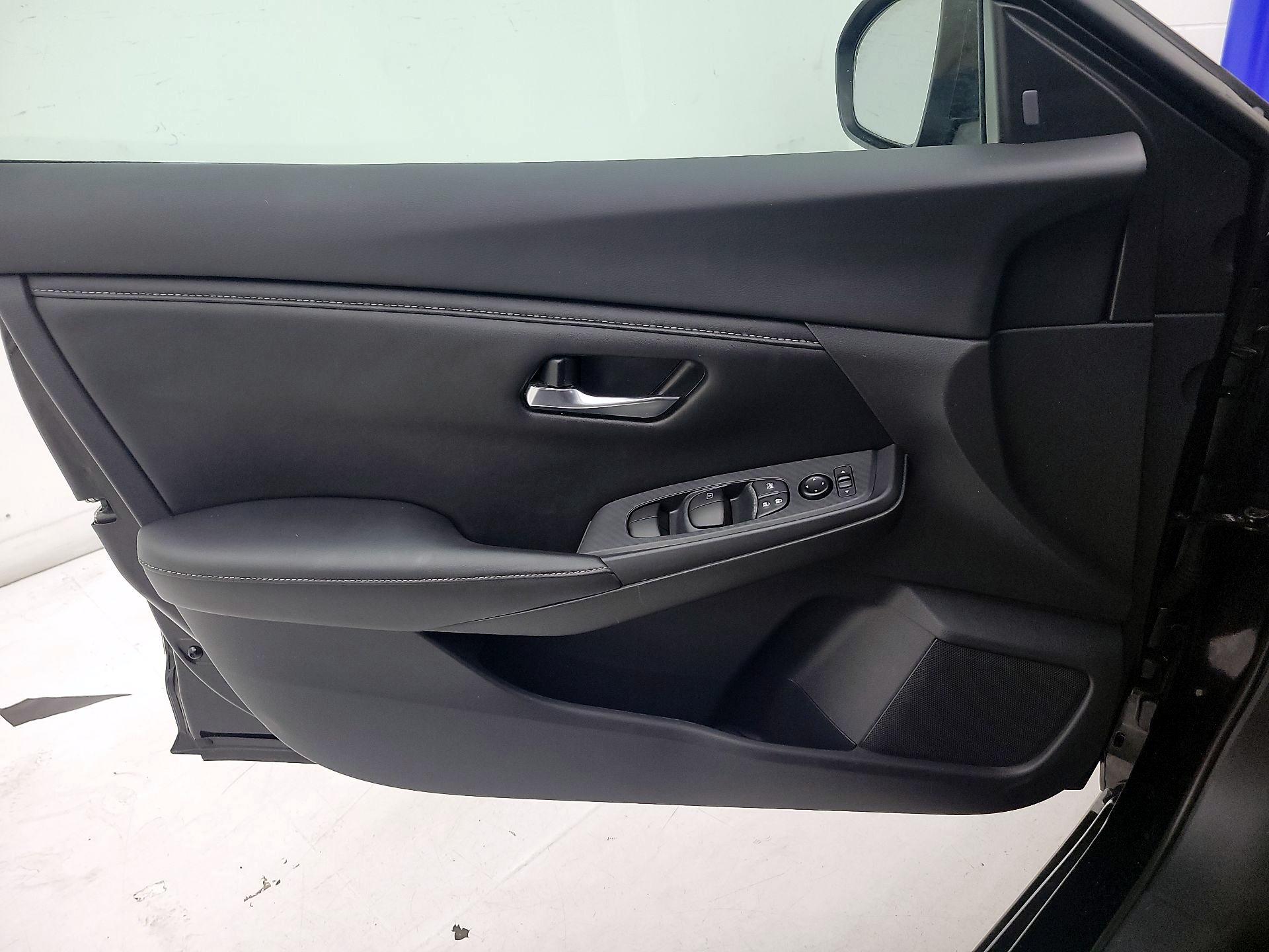 Thumbnail: 2020 Nissan Sentra - 12