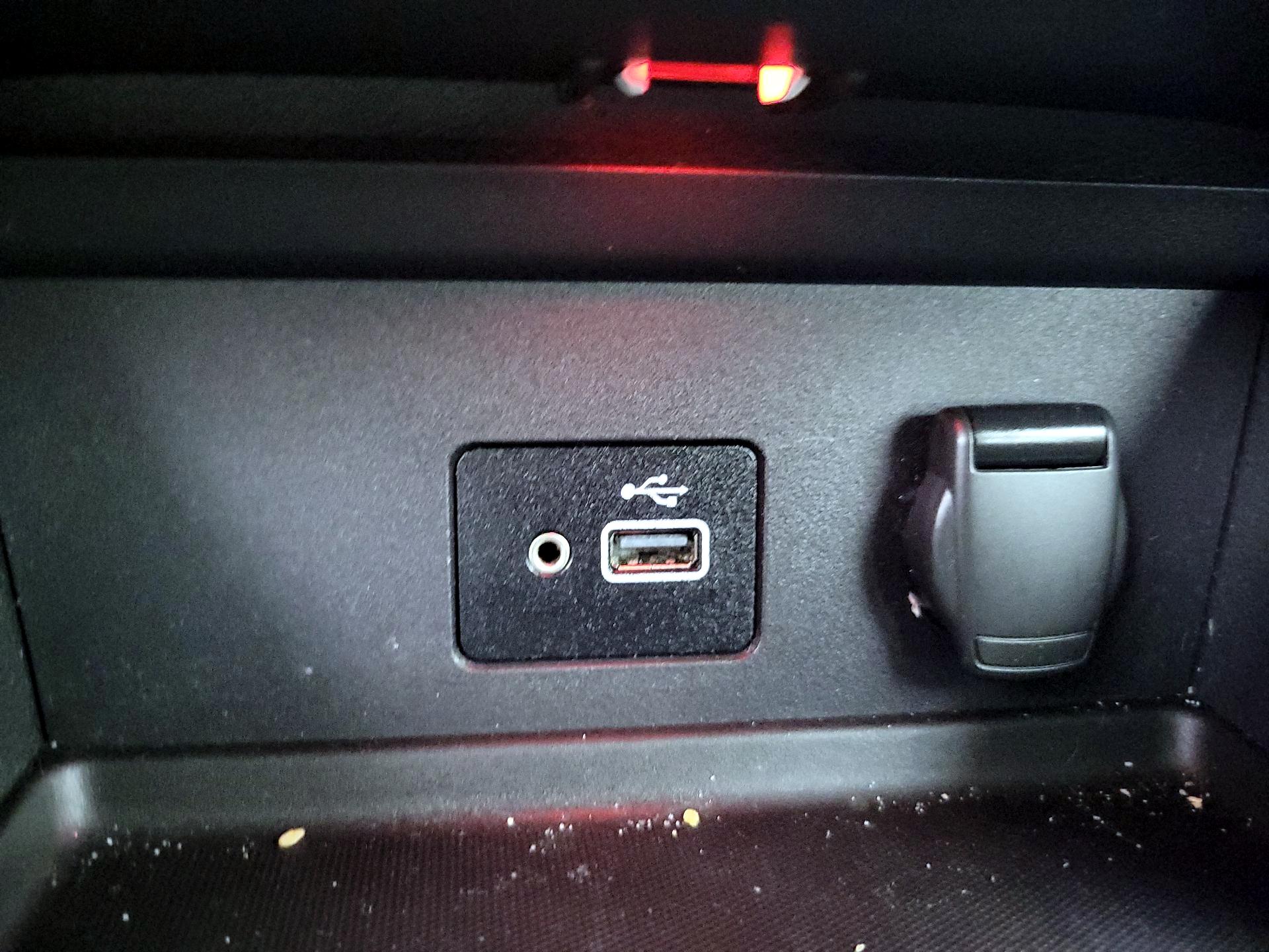 Thumbnail: 2020 Nissan Sentra - 18