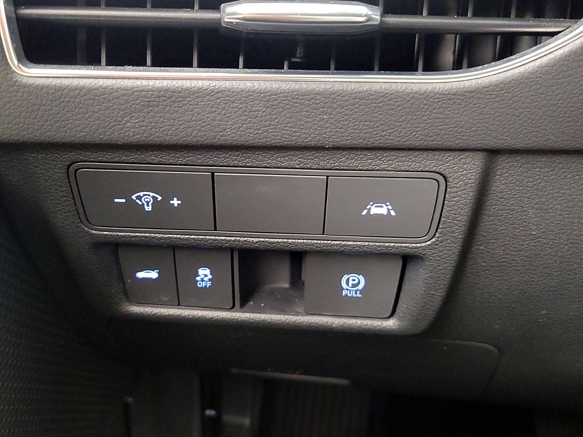 Thumbnail: 2023 Hyundai Sonata - 13