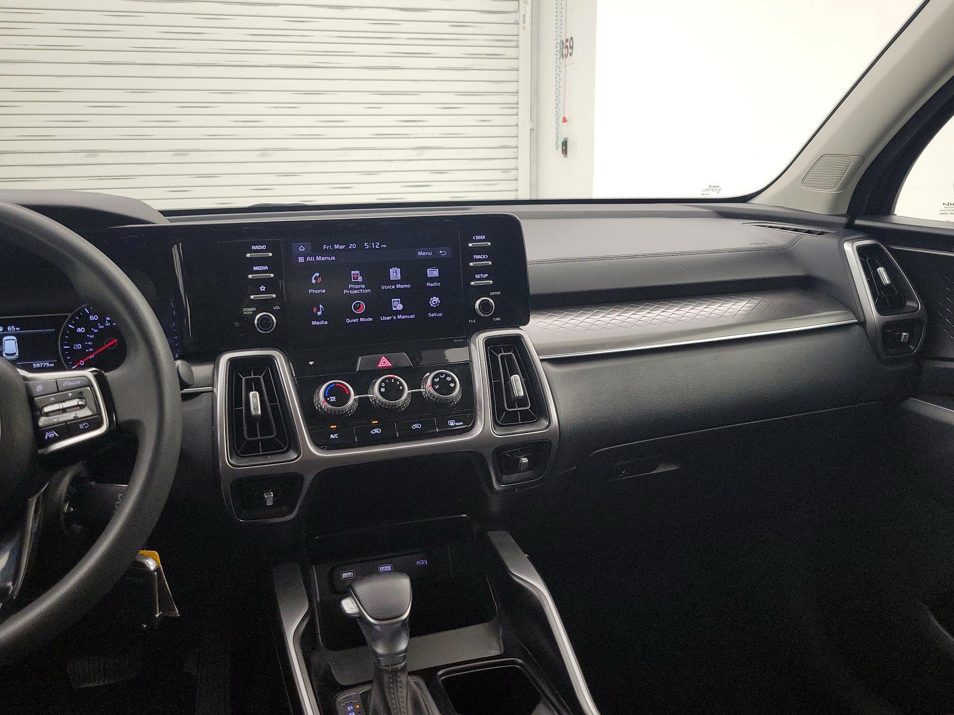 Thumbnail: 2023 Kia Sorento - 9