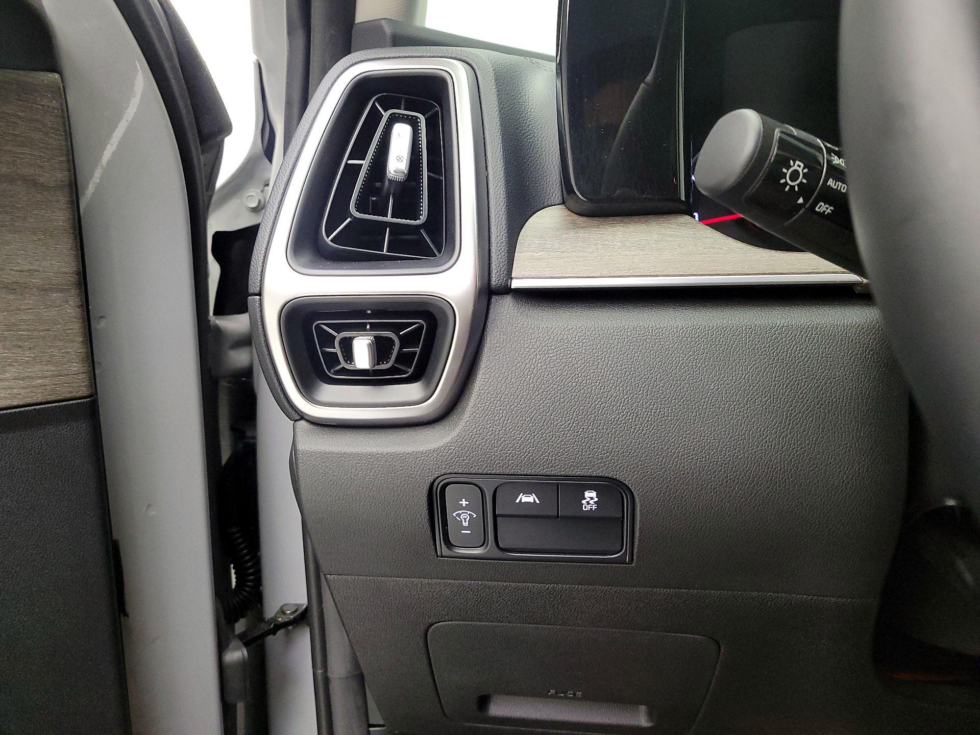 Thumbnail: 2022 Kia Sorento - 11