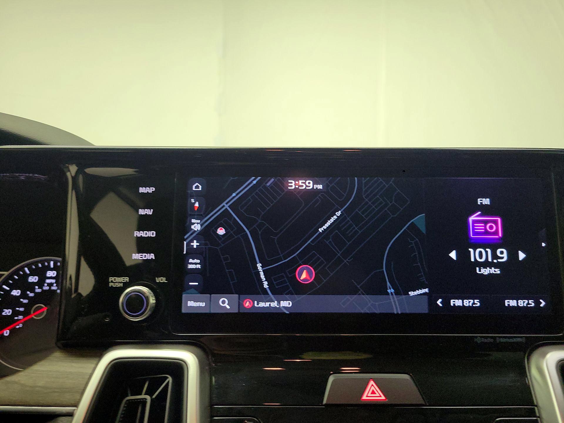 Thumbnail: 2022 Kia Sorento - 13