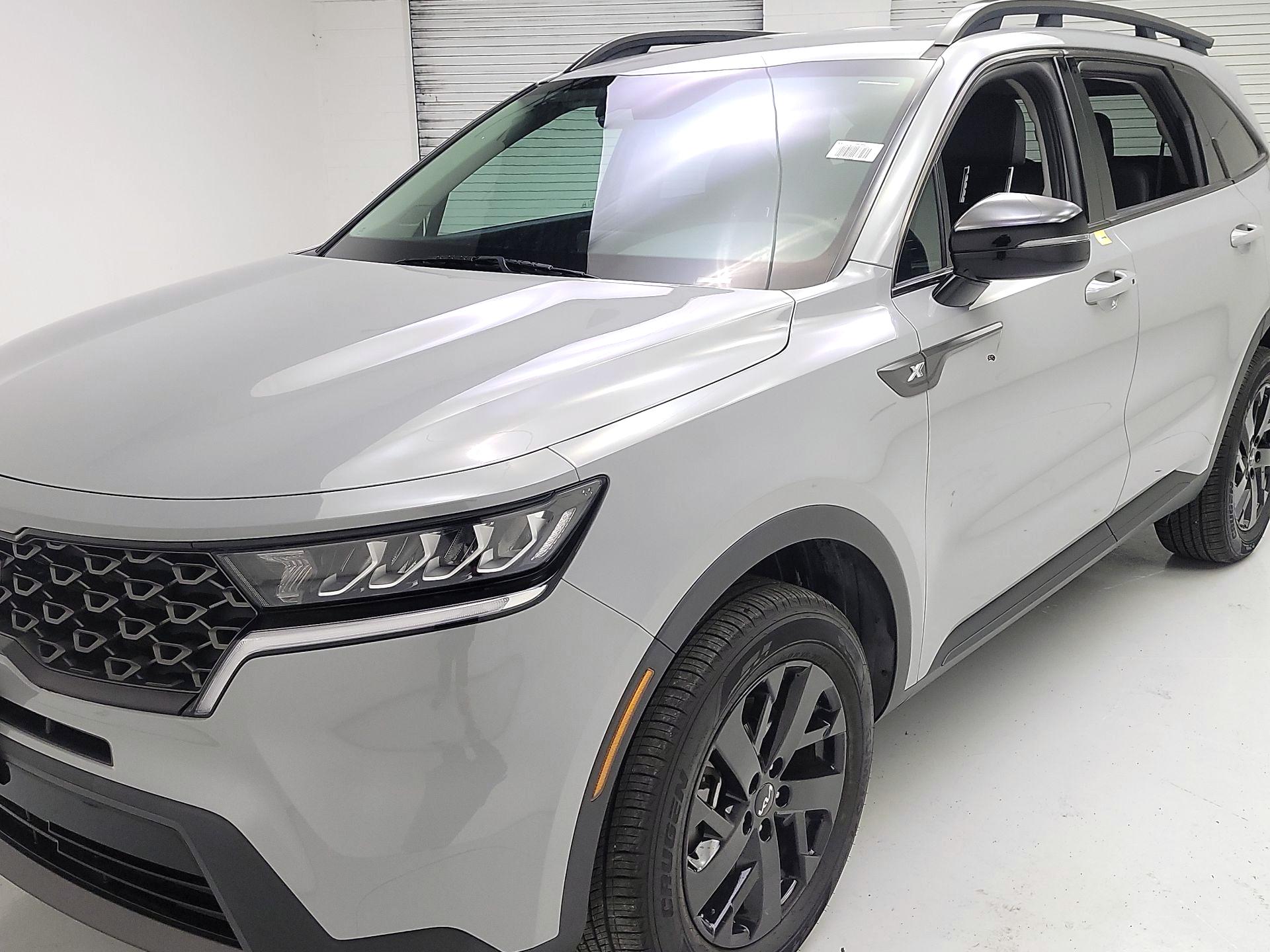 Thumbnail: 2022 Kia Sorento - 3