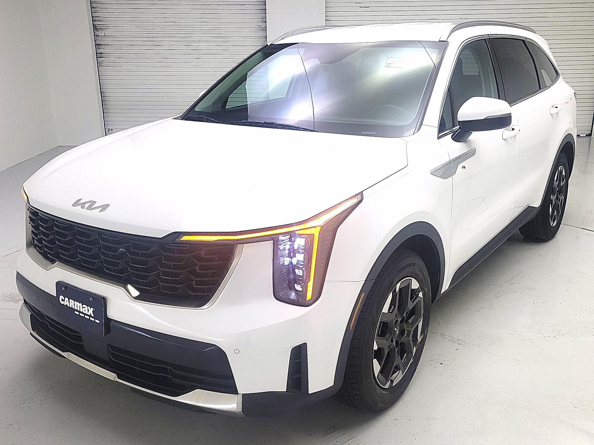 Thumbnail: 2024 Kia Sorento - 3