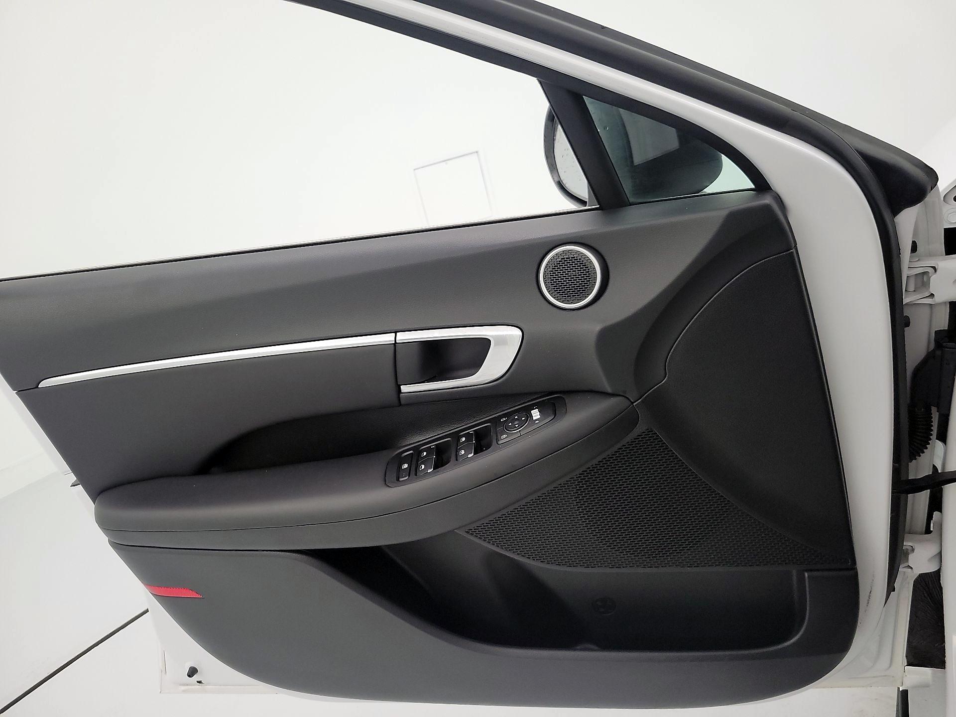 Thumbnail: 2023 Hyundai Sonata - 12