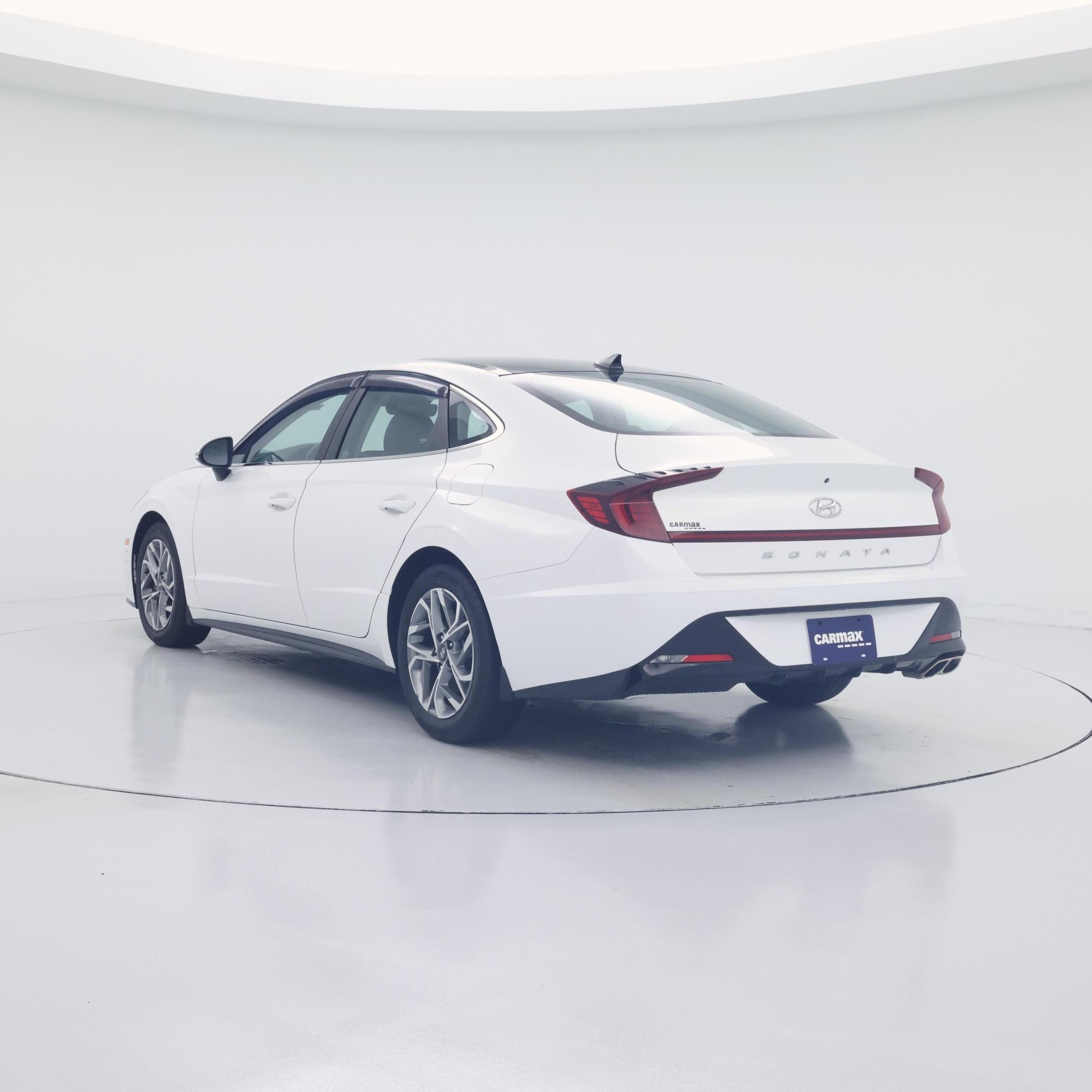 Thumbnail: 2023 Hyundai Sonata - 2