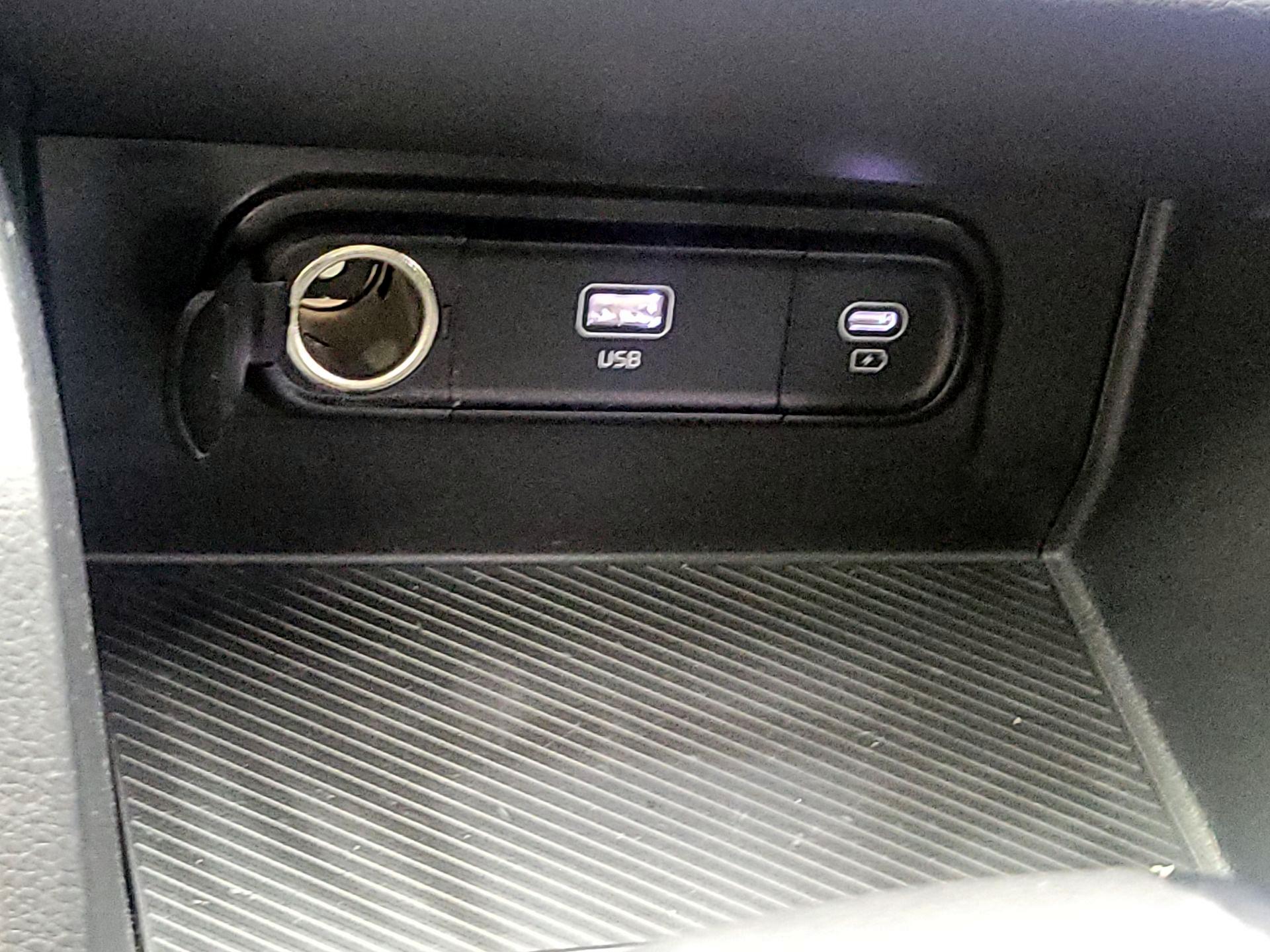 Thumbnail: 2024 Kia Sportage - 16