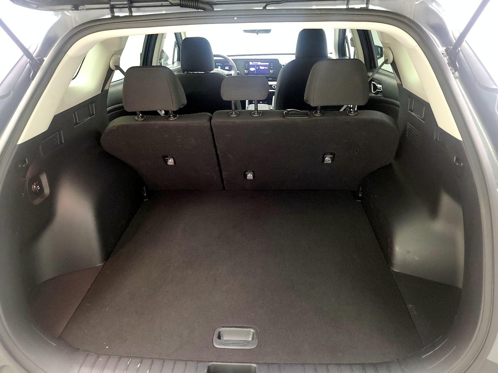 2024 Kia Sportage LX - Photo 19