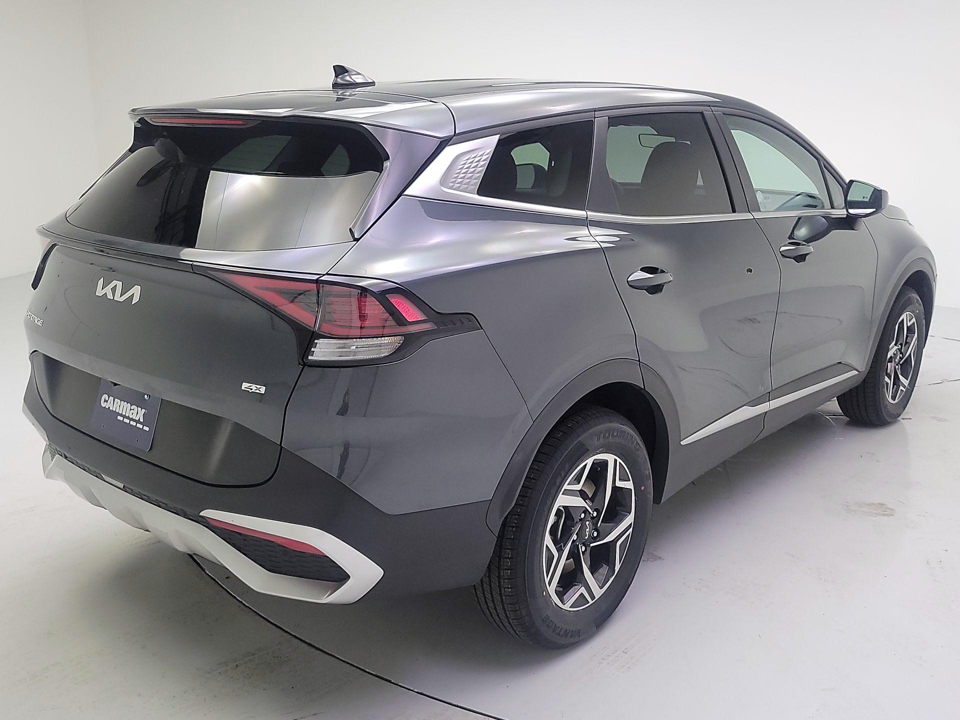 Thumbnail: 2024 Kia Sportage - 5