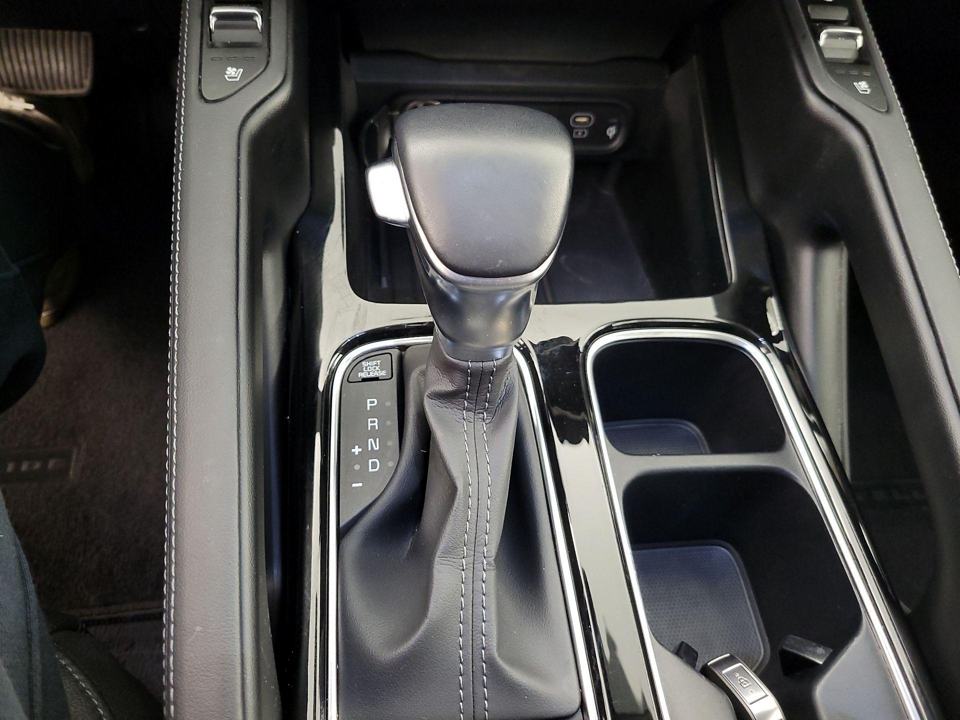 Thumbnail: 2023 Kia Telluride - 18