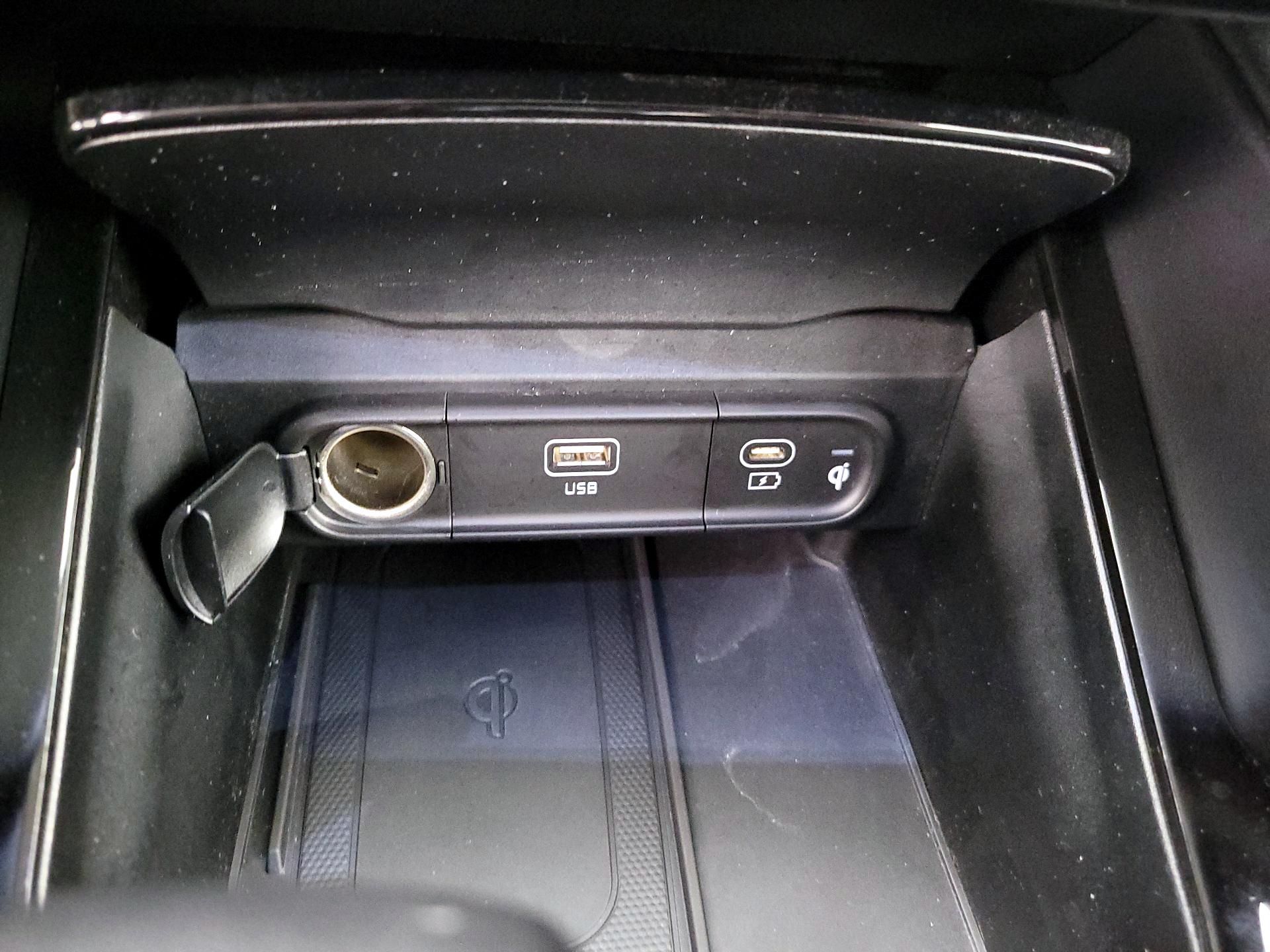 Thumbnail: 2023 Kia Telluride - 19