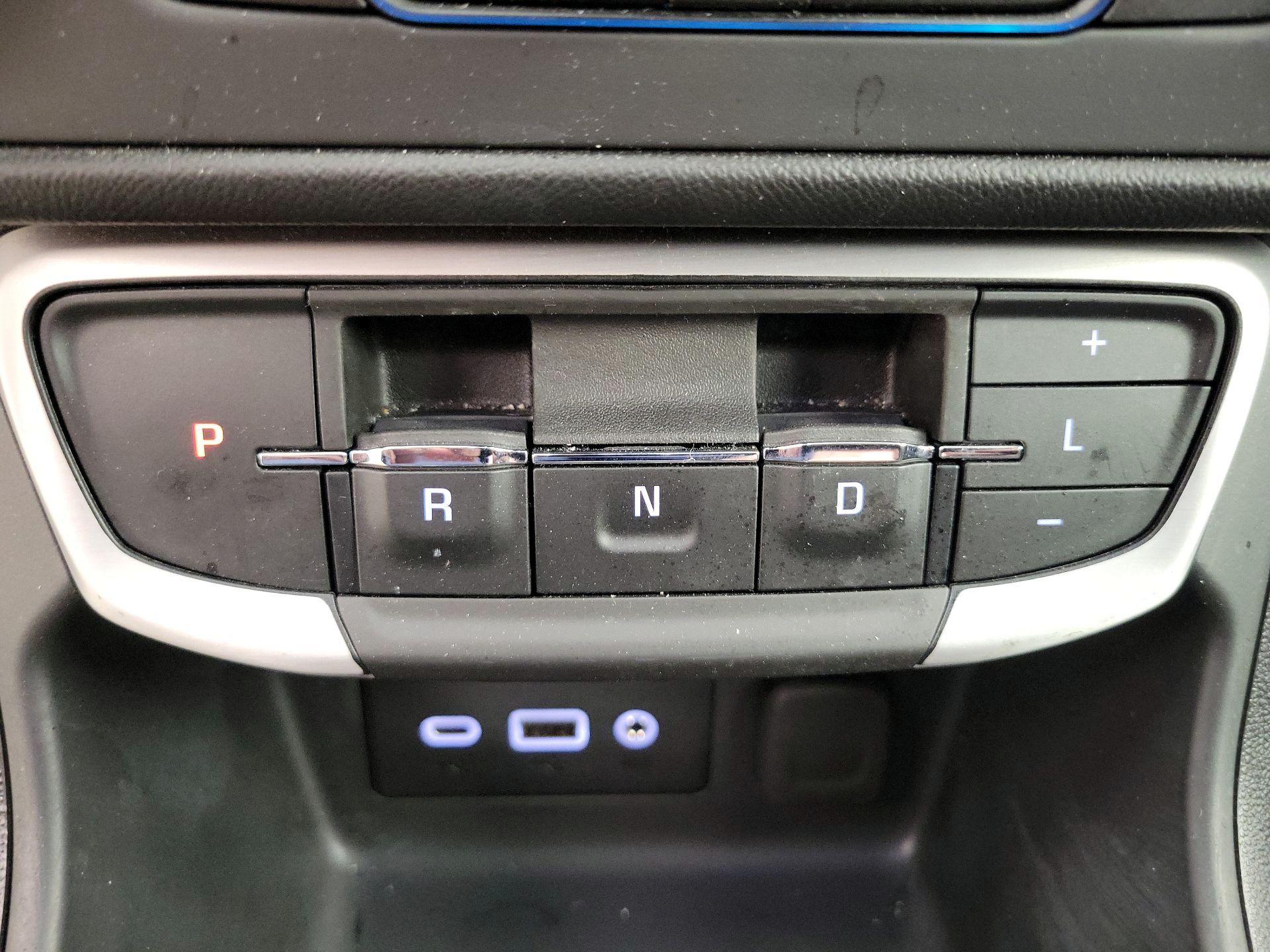 Thumbnail: 2022 GMC Terrain - 17