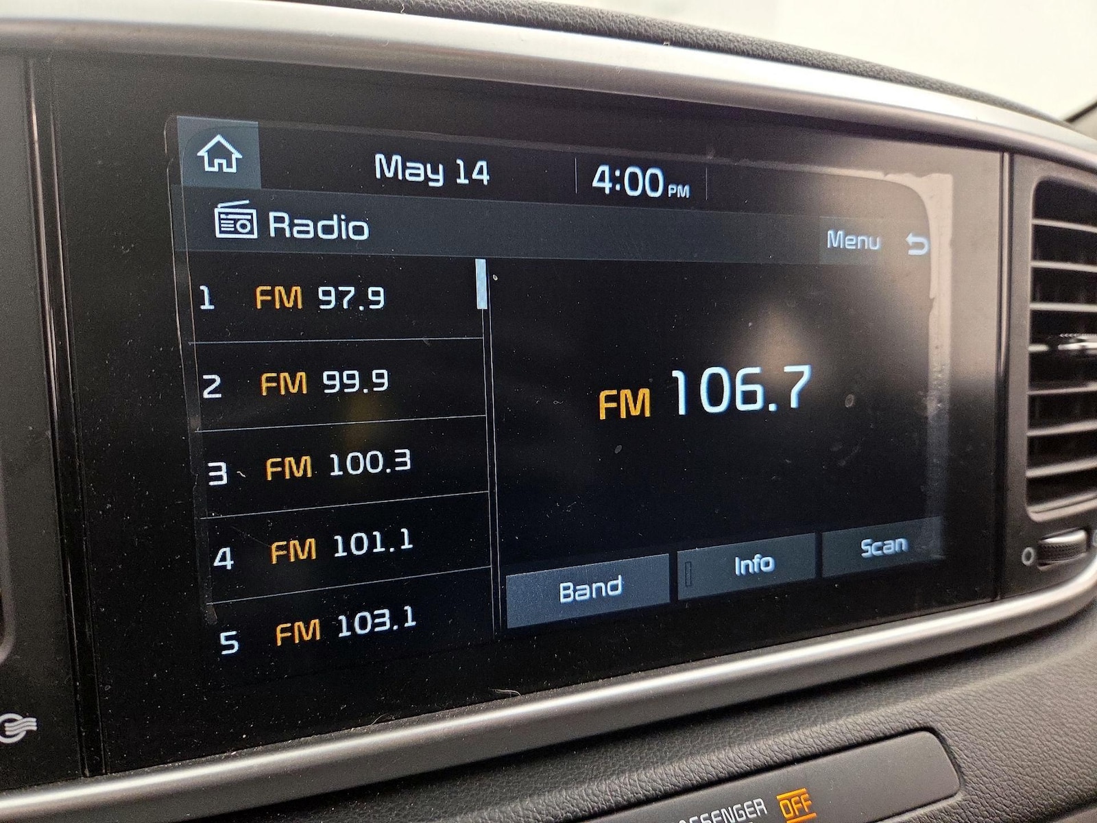2021 Kia Sportage LX - Photo 16
