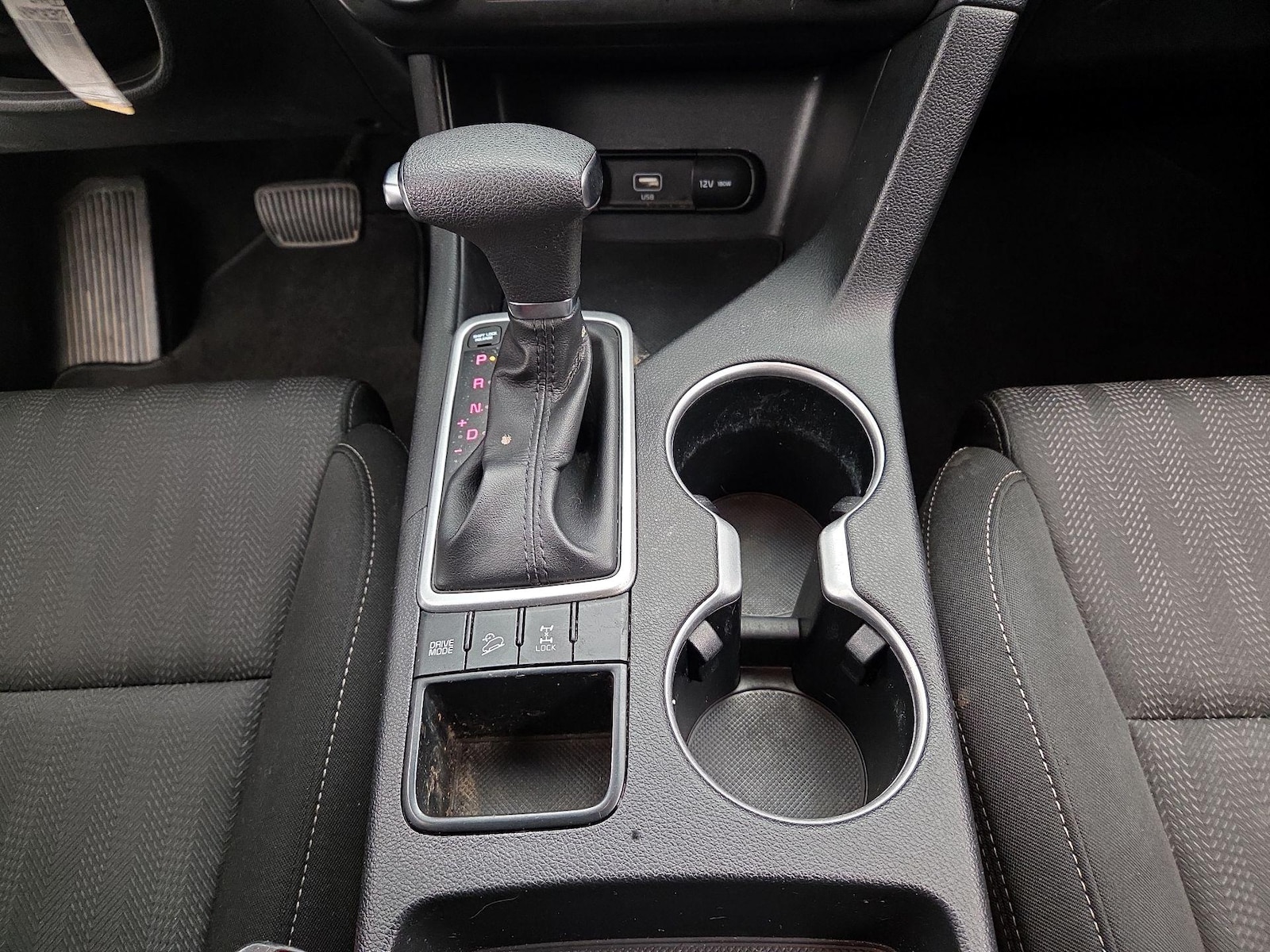 2021 Kia Sportage LX - Photo 18