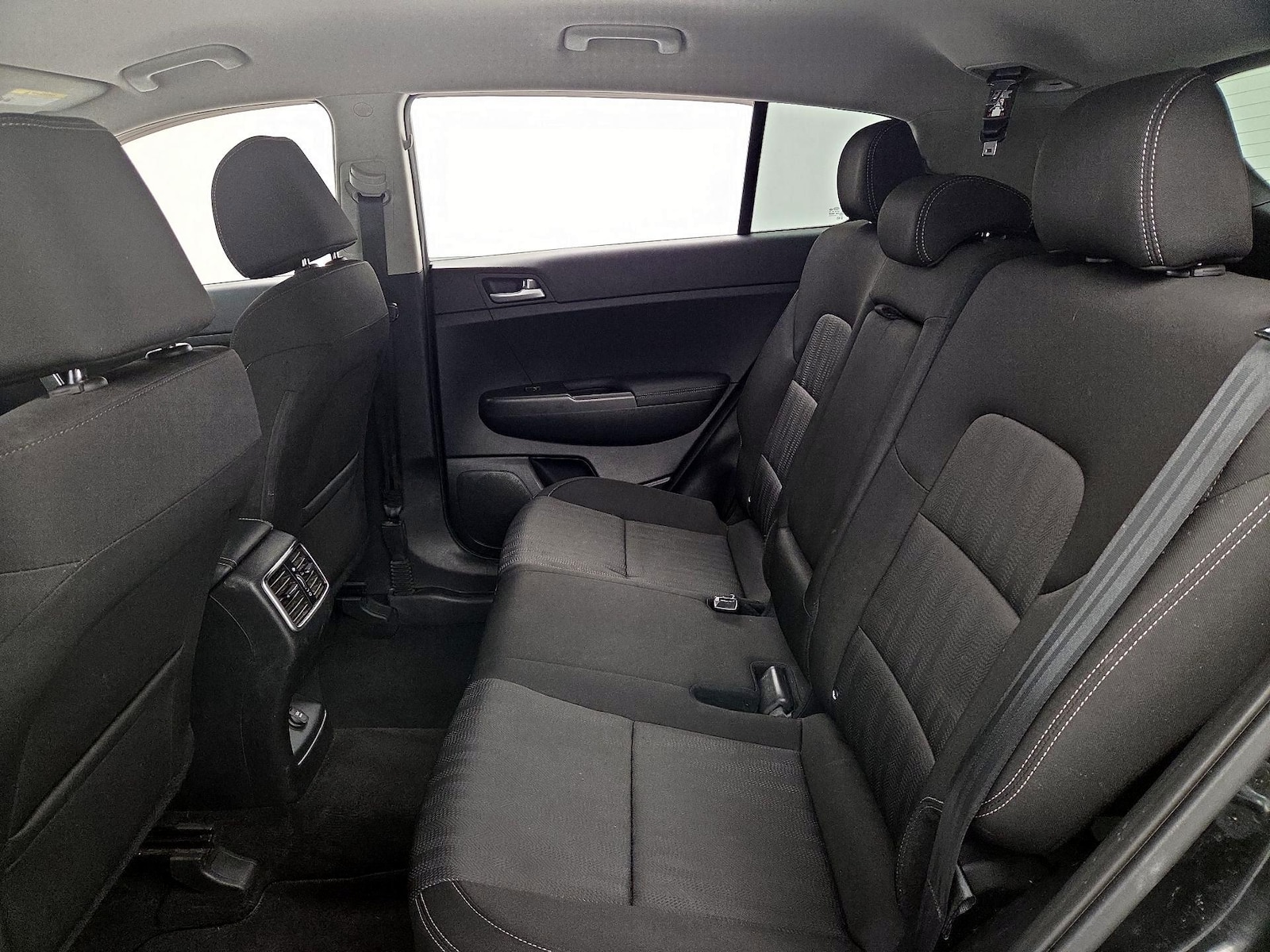 2021 Kia Sportage LX - Photo 20