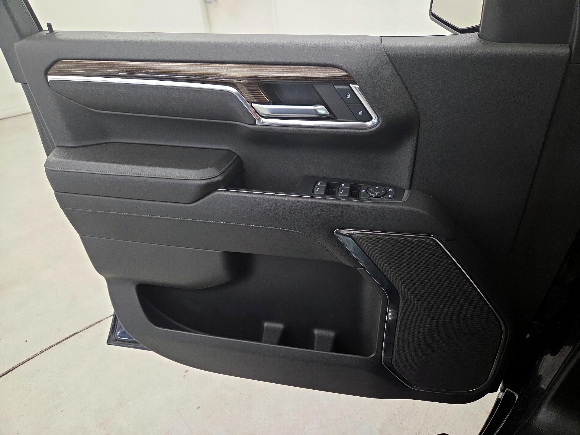 Thumbnail: 2023 GMC Sierra 1500 - 12