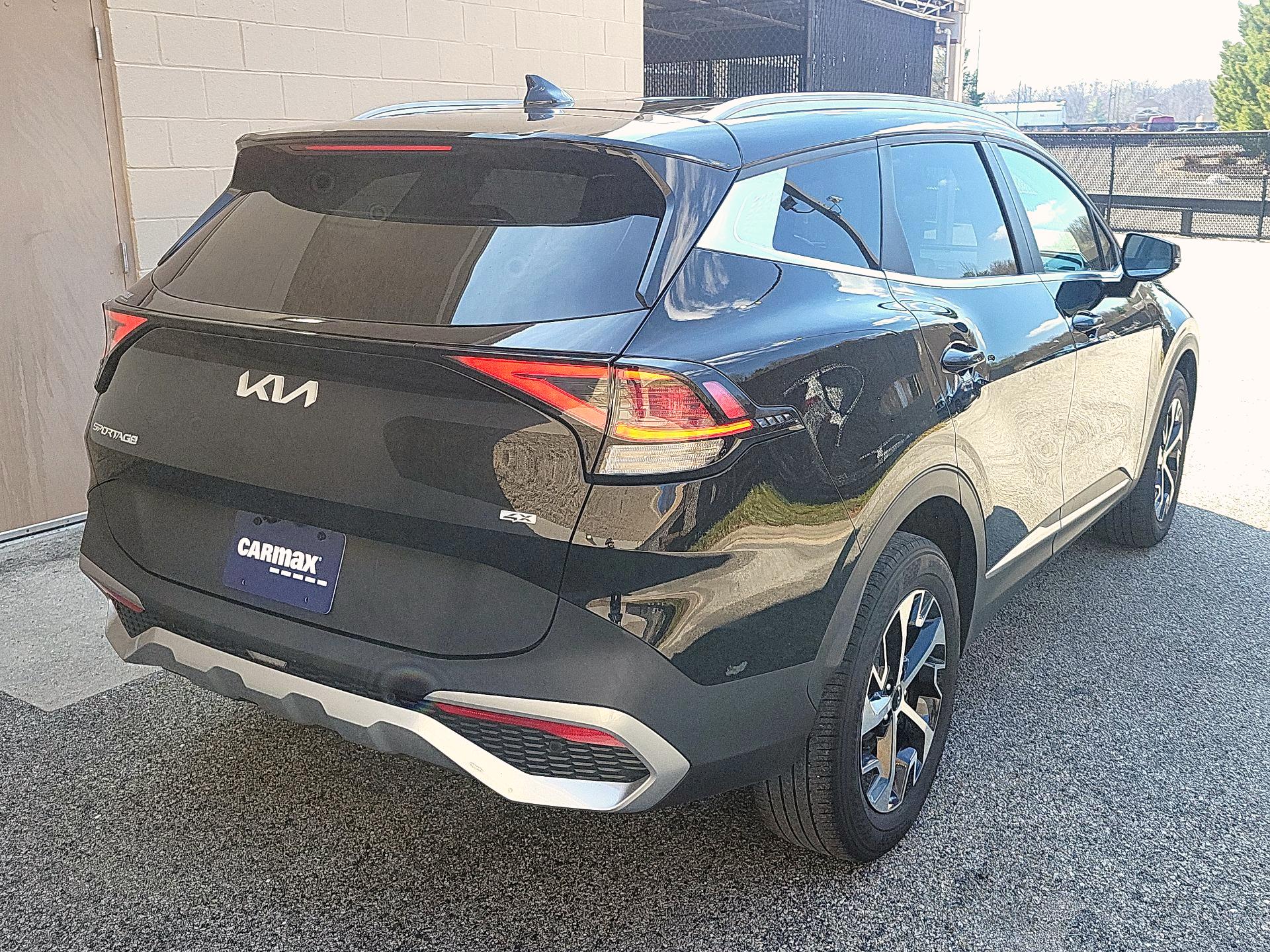 Thumbnail: 2023 Kia Sportage - 5