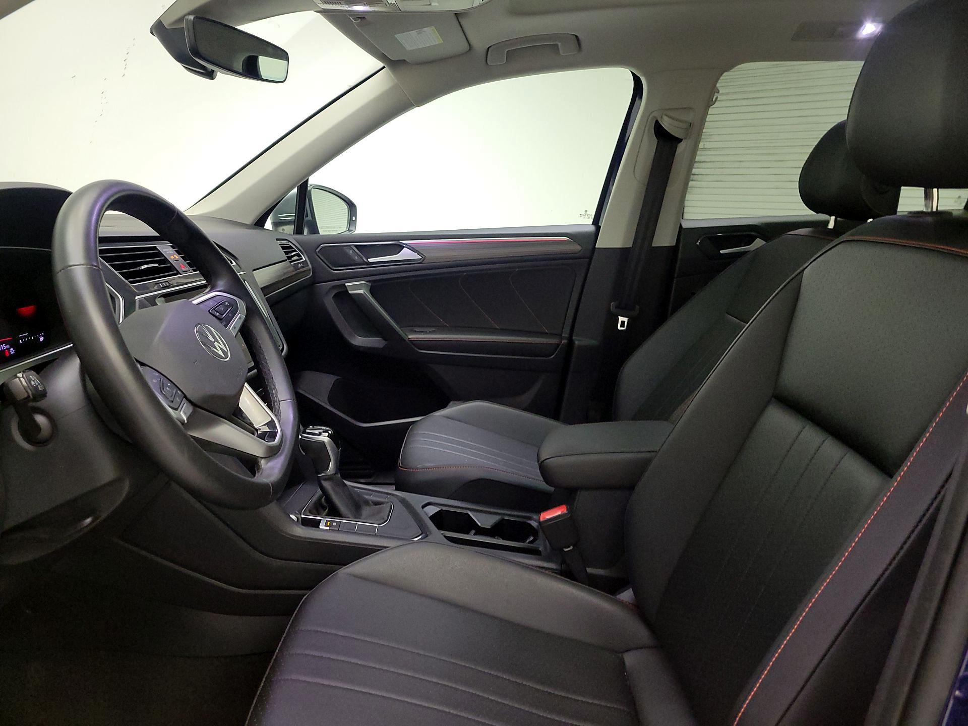 Thumbnail: 2024 Volkswagen Tiguan - 11