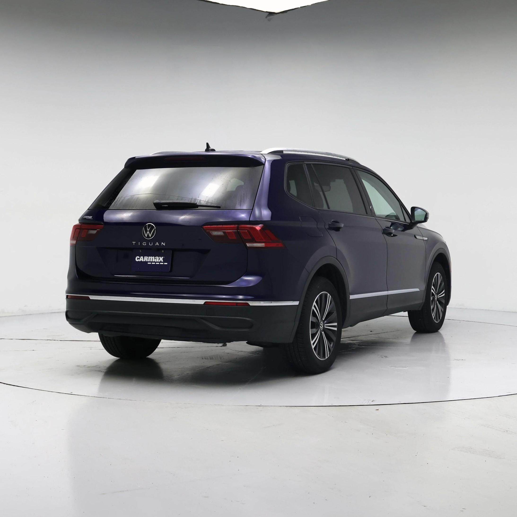 Thumbnail: 2024 Volkswagen Tiguan - 8