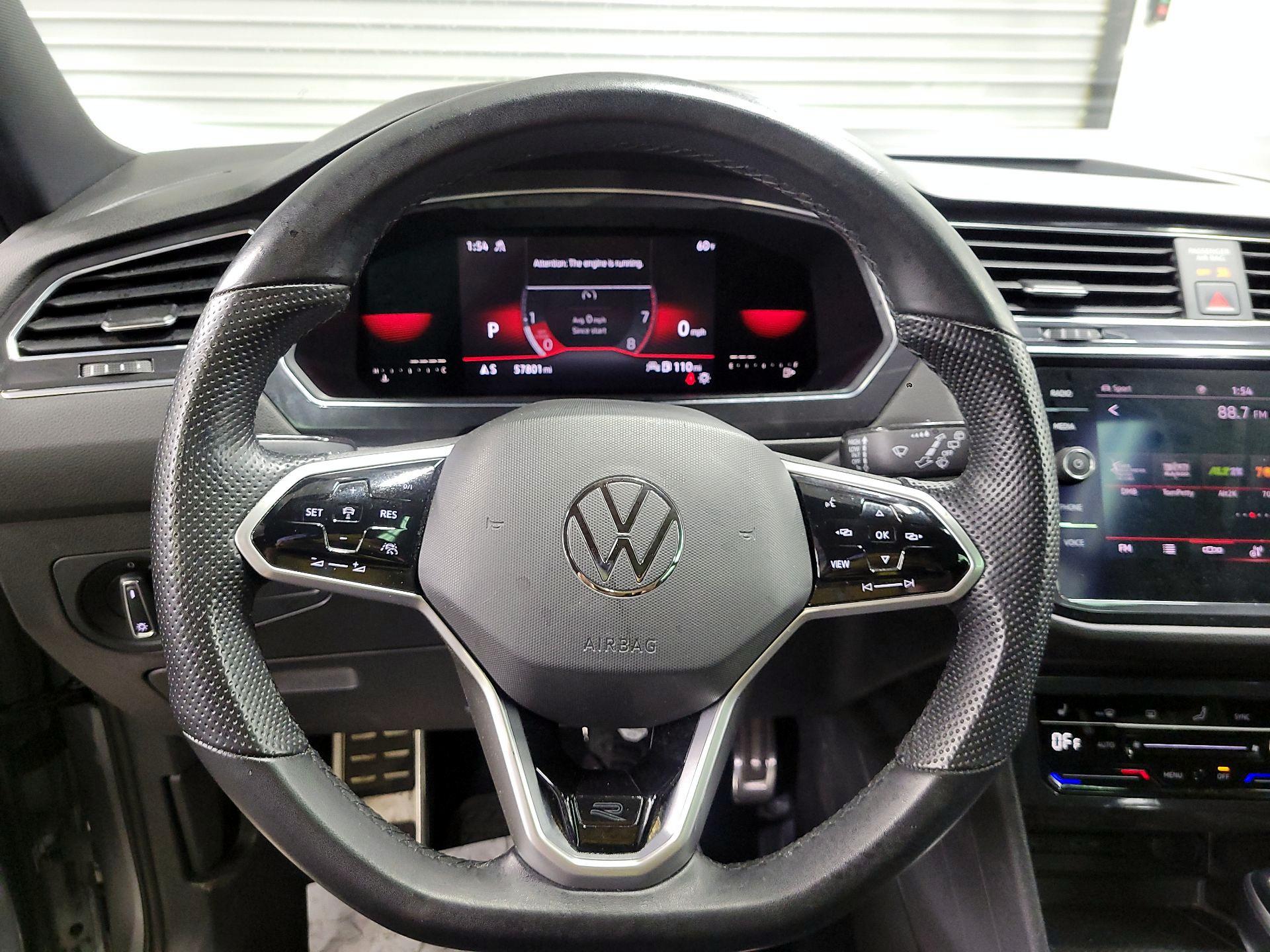 Thumbnail: 2022 Volkswagen Tiguan - 10