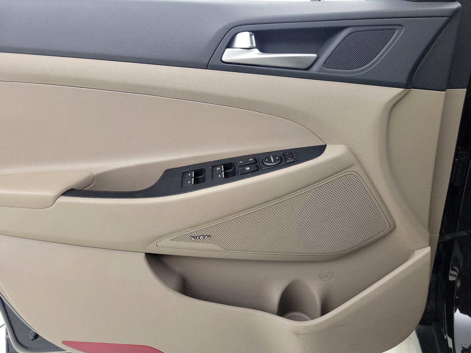 Thumbnail: 2021 Hyundai Tucson - 12