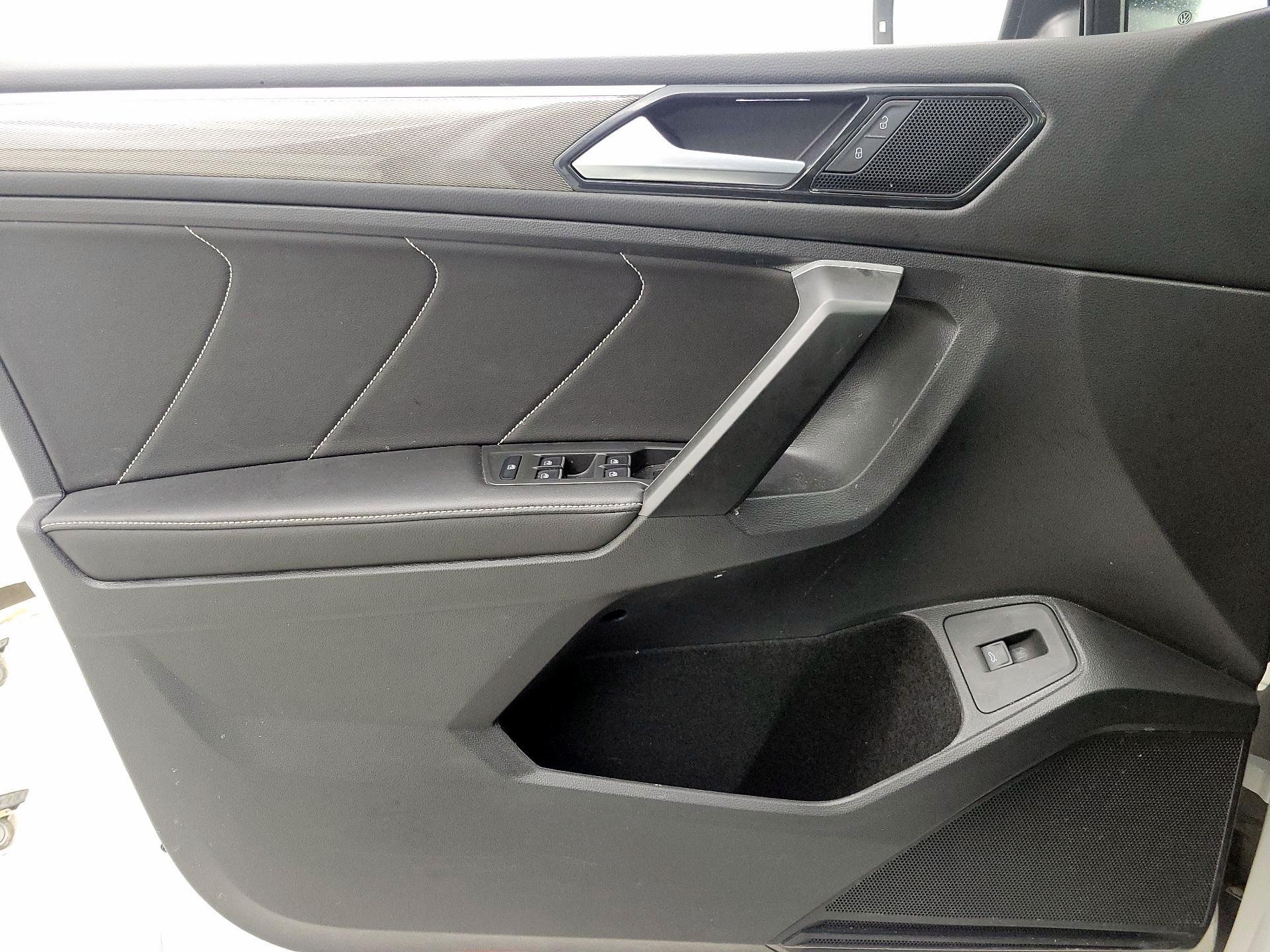 Thumbnail: 2024 Volkswagen Tiguan - 12