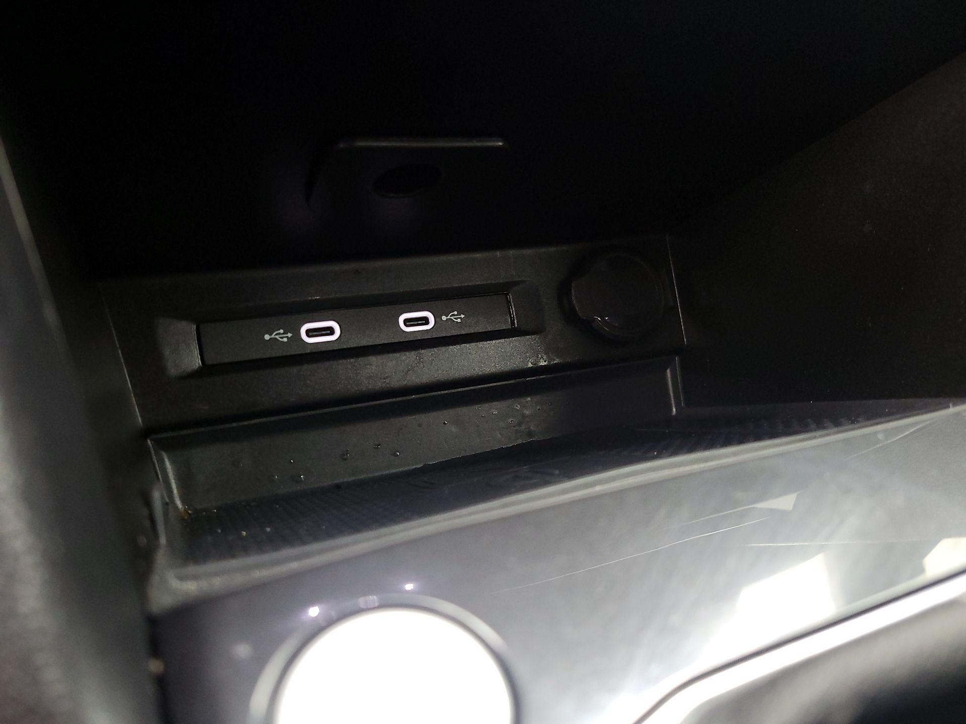 Thumbnail: 2024 Volkswagen Tiguan - 18