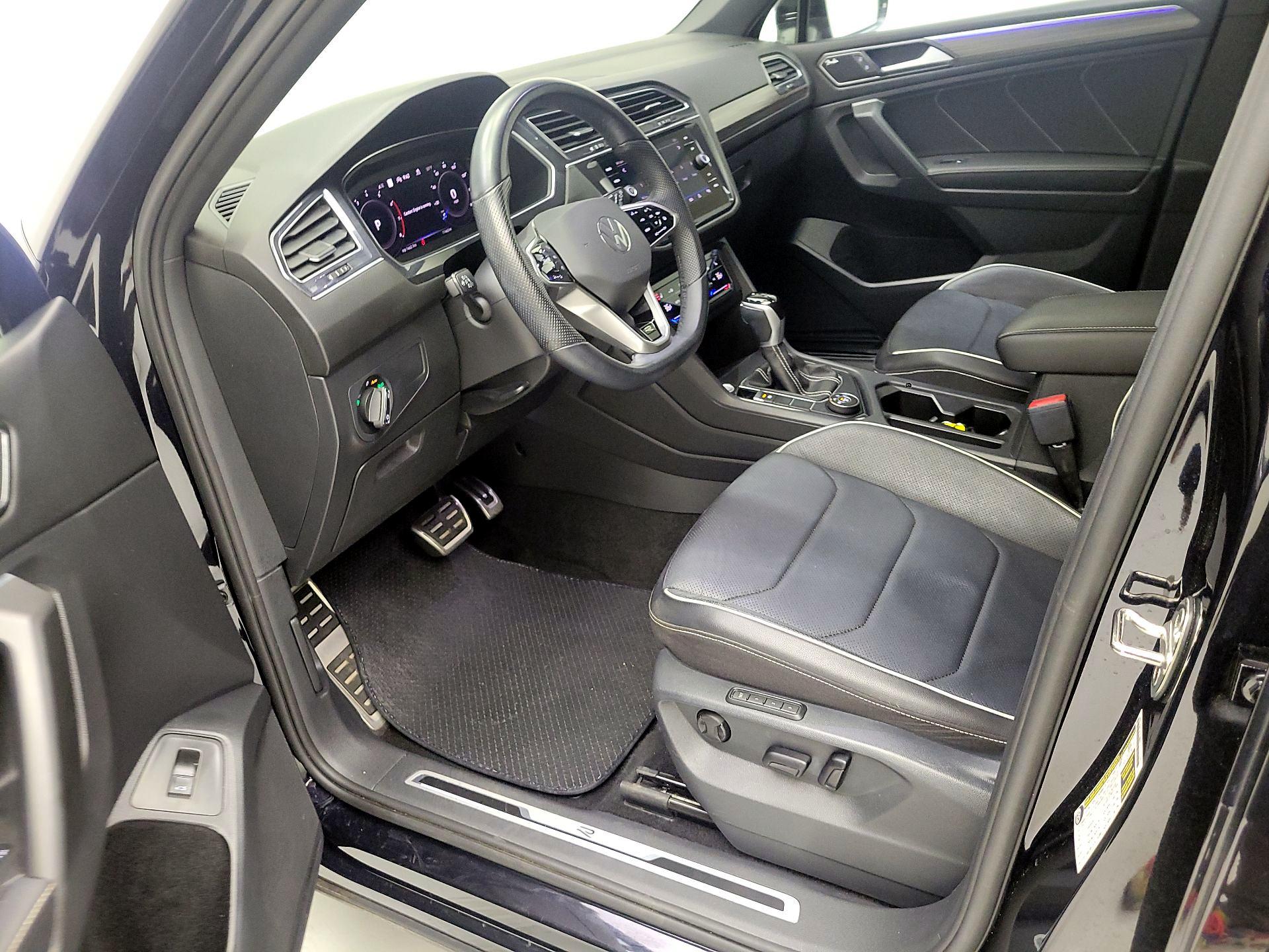 Thumbnail: 2022 Volkswagen Tiguan - 9