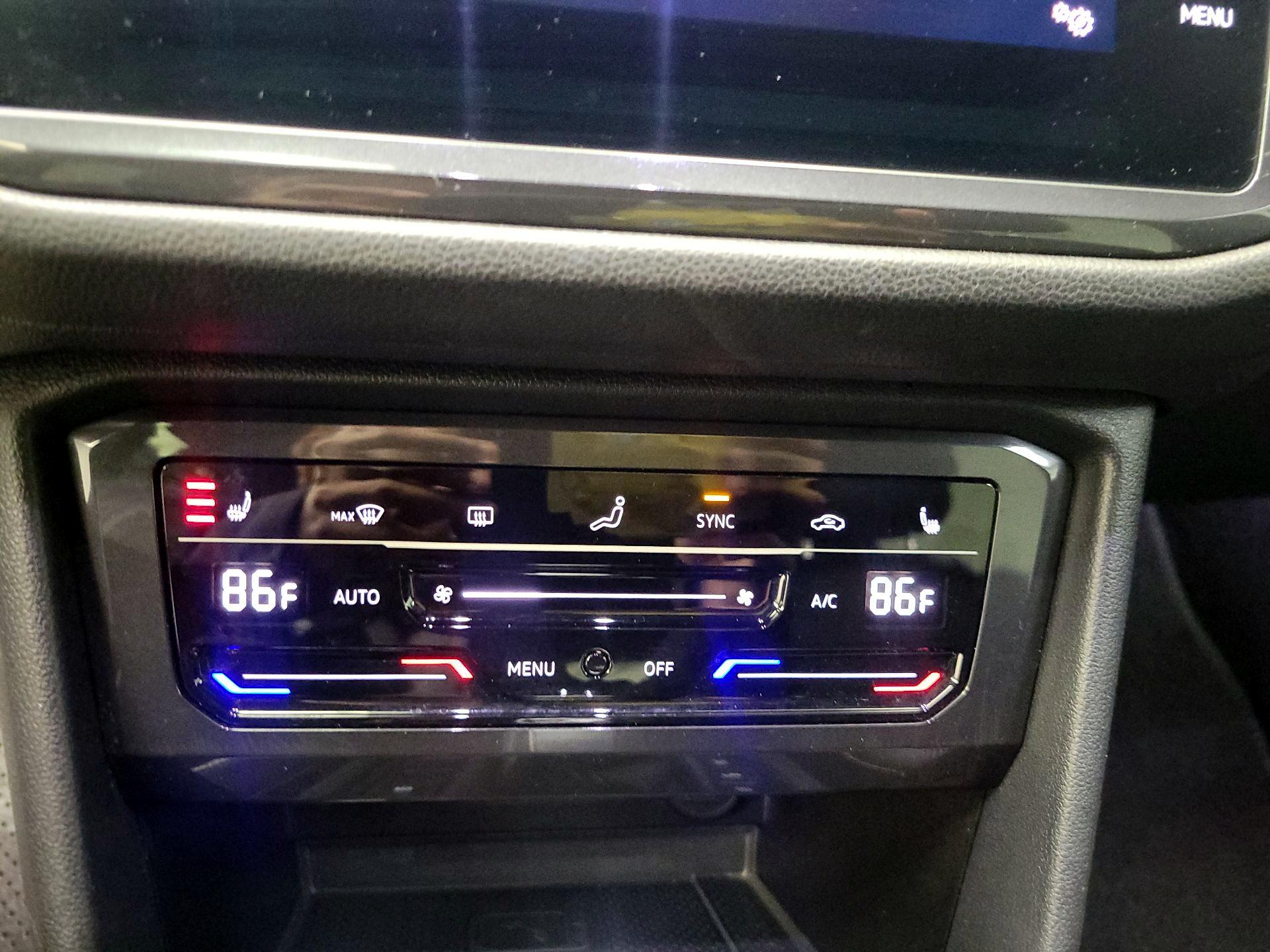 Thumbnail: 2022 Volkswagen Tiguan - 14