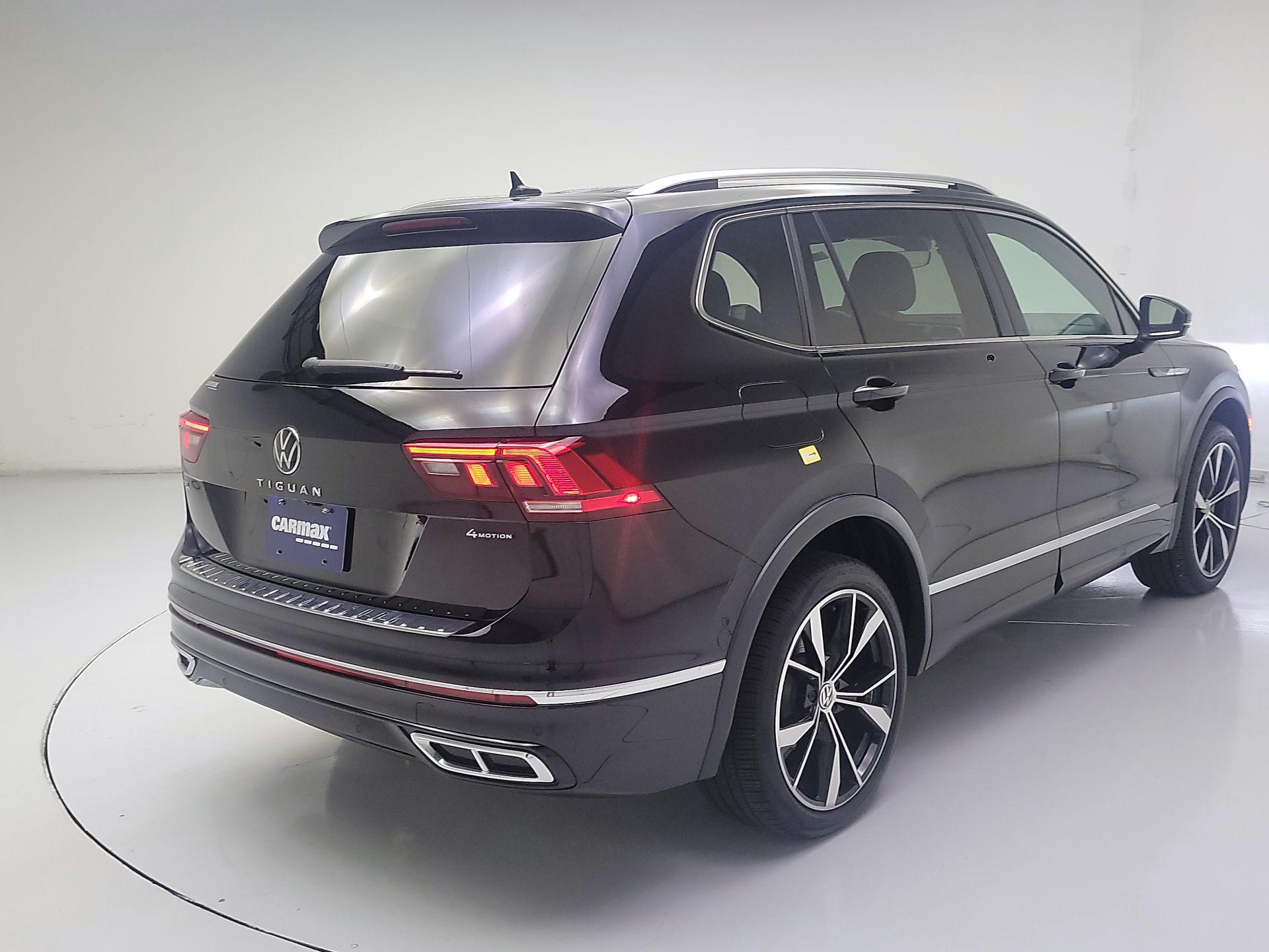 Thumbnail: 2022 Volkswagen Tiguan - 5