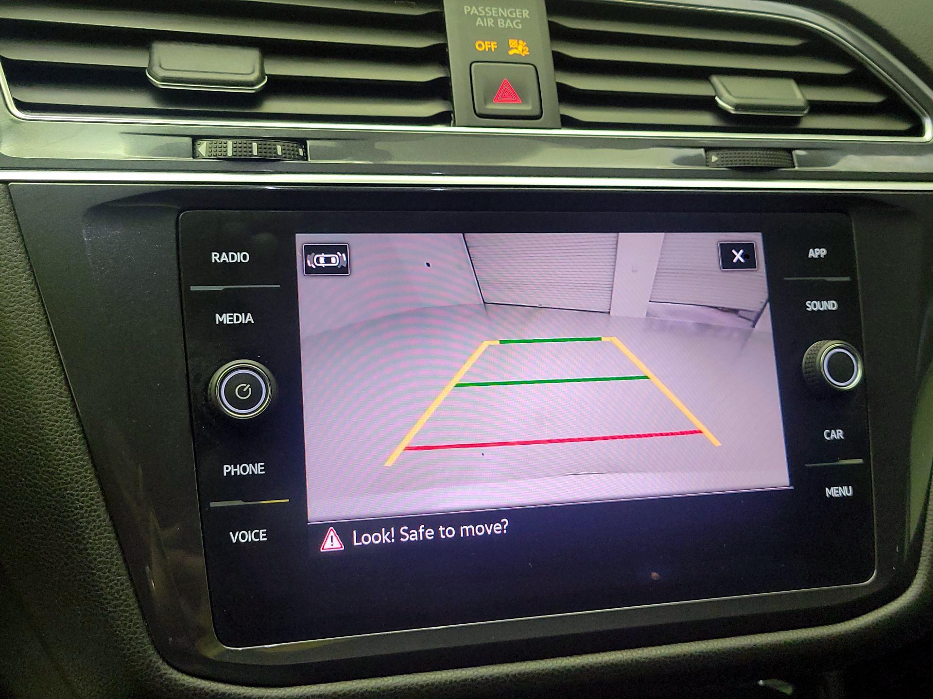 Thumbnail: 2021 Volkswagen Tiguan - 13