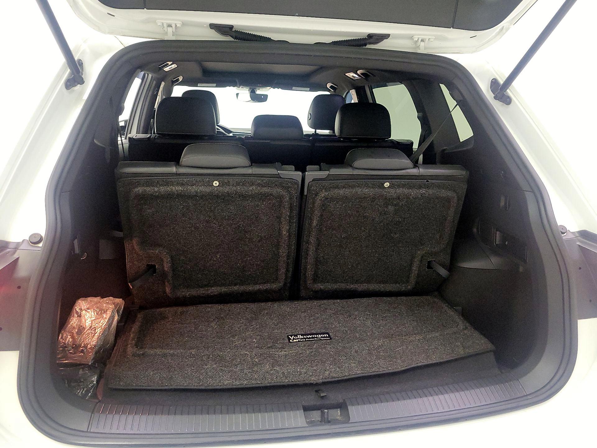 Thumbnail: 2021 Volkswagen Tiguan - 20